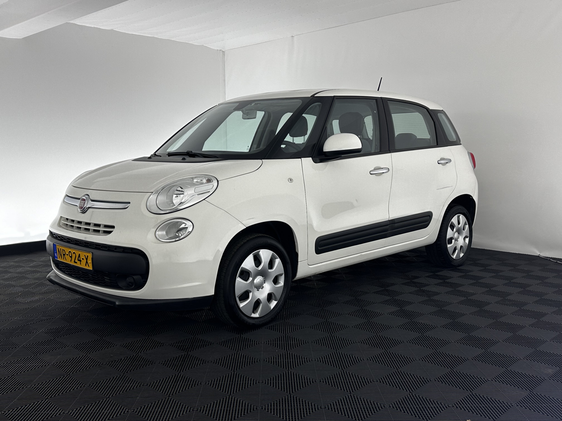 Fiat 500 L 0.9 TwinAir PopStar (INCL-BTW) *NAVI | CRUISE | AIRCO | COMFORTSEATS*