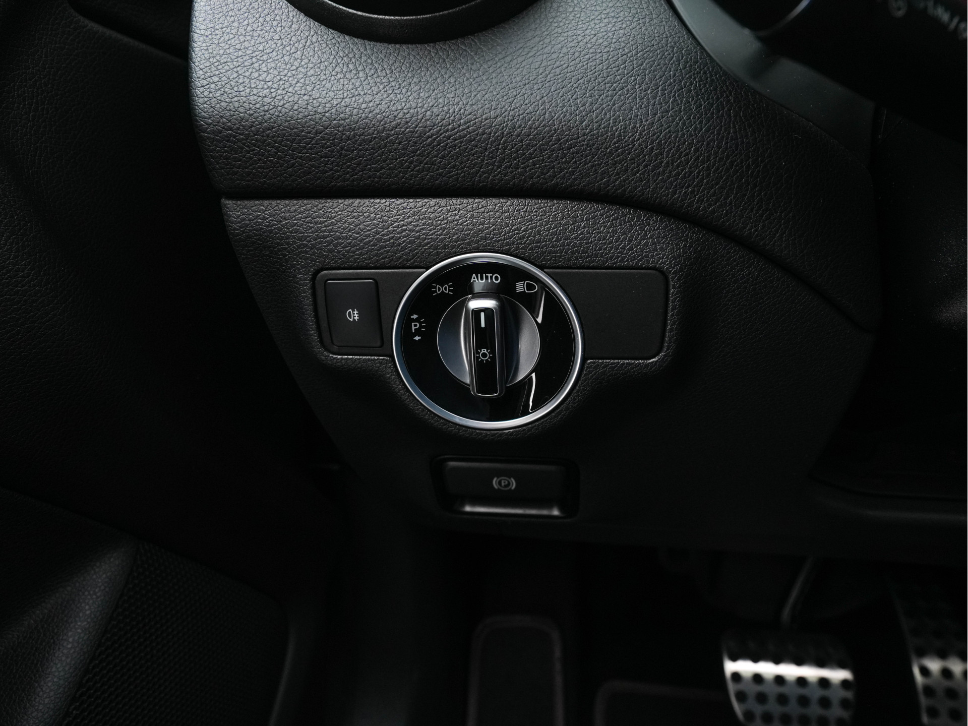 Mercedes-Benz CLA-klasse AMG 45 4MATIC Ambition Aut. *PANO | AMG-AERO-PACK | RECARO-SPORTSEATS | MICROFIBRE | FULL-LED | MEMORY-PACK | HARMAN/KARDON-SURROUD | KEYLESS | HEATED-SEATS | NAVI-FULLMAP | SHIFT-PADDLES | 19''ALU*