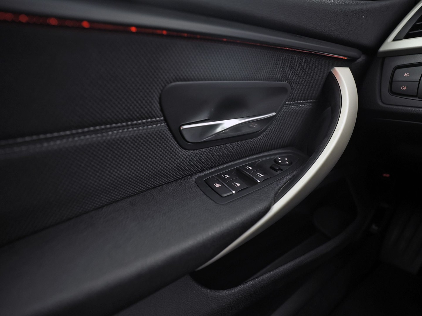 BMW 4-Serie Gran Coupe 418i Executive Sport Black Pack Automaat (NAP, DEALER ONDERHOUDEN, NAVIGATIE, CLIMATE, SPORTSTOELEN, PARKEERSENSOREN, CRUISE, FLIPPERS, NIEUWE APK, NIEUWSTAAT)