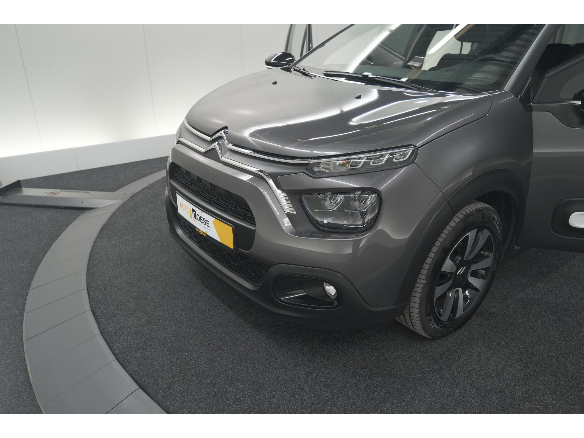 Citroen C3 PureTech 110 EAT6 Max | Apple Carplay | Parkeersensoren | Climate Control | 16 Inch Lichtmetalen Velgen