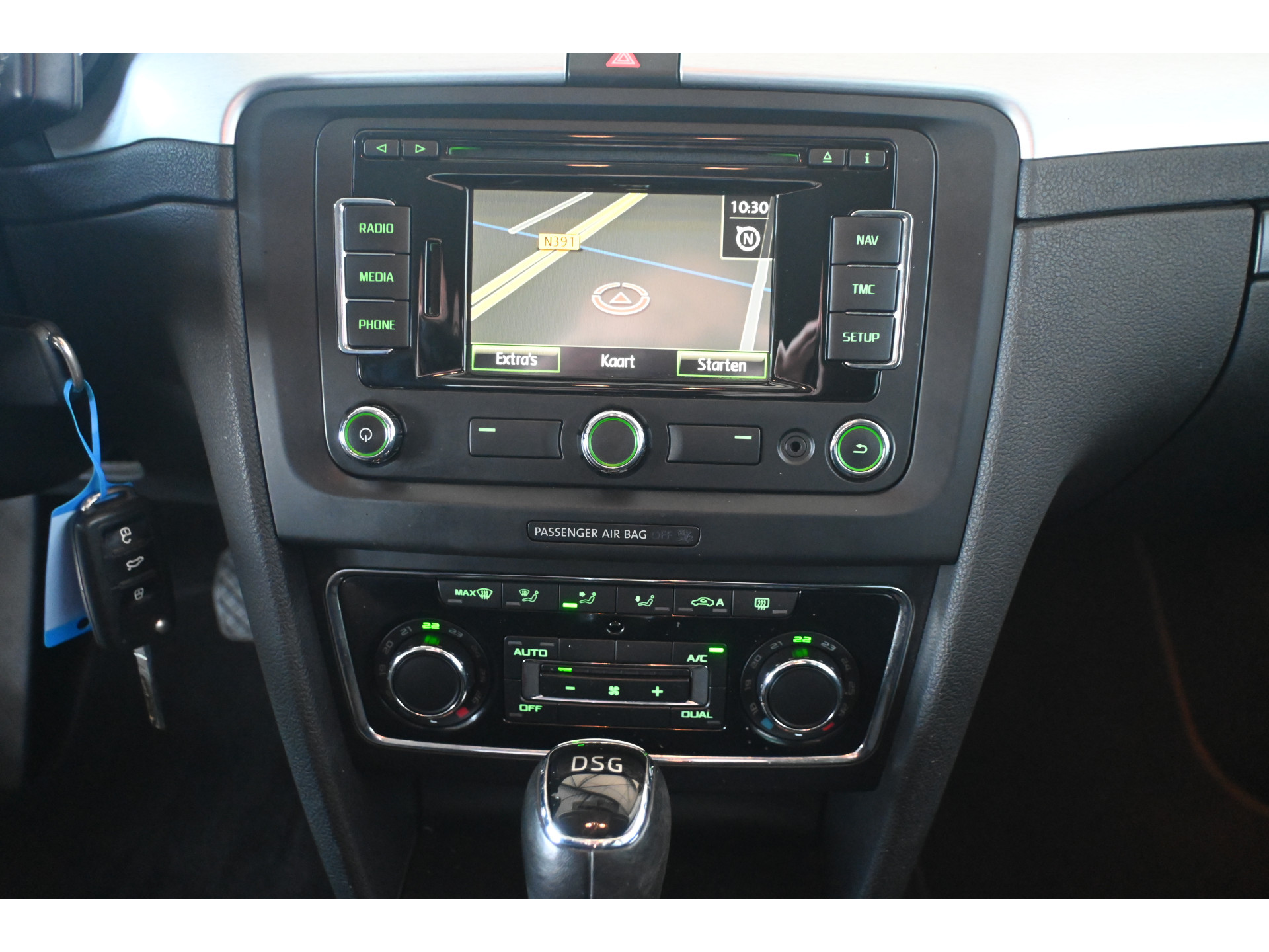 ŠKODA Superb Combi 1.8 TSI Ambition Automaat Clima Navigatie Cruise Control Trekhaak Inruil Mogelijk!