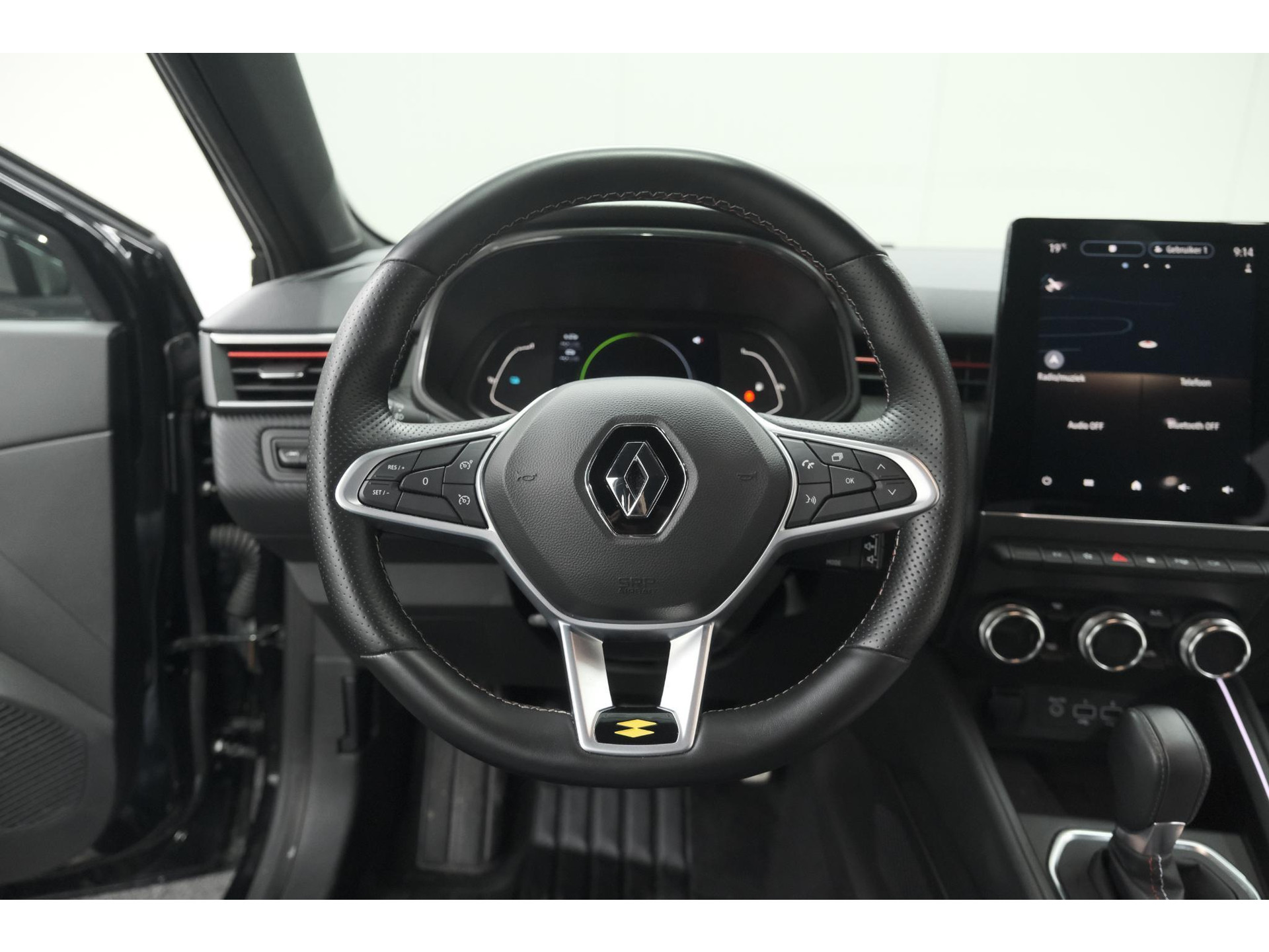 Renault Clio 1.6 E-Tech Hybrid 140 R.S. Line | 360 Camera | Apple Carplay | 9.3 Inch Groot Scherm | Sportstoelen