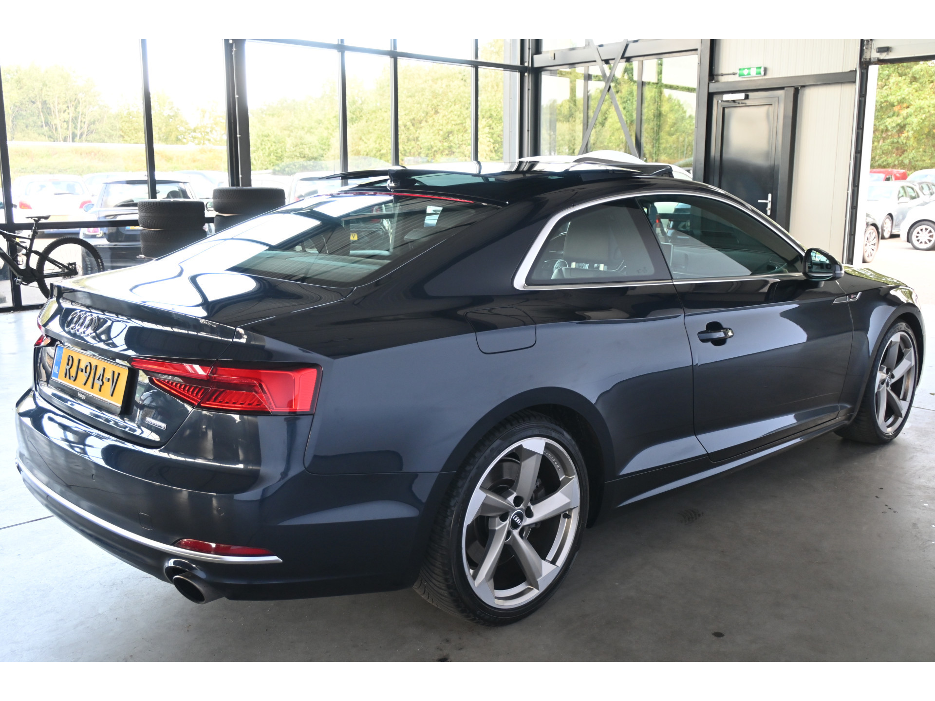 Audi A5 Coupé 2.0 TFSI Quattro Sport S-line Clima Panoramadak LED Adaptieve cruise B&O Navigatie 100% Onderhouden Inruil mogelijk