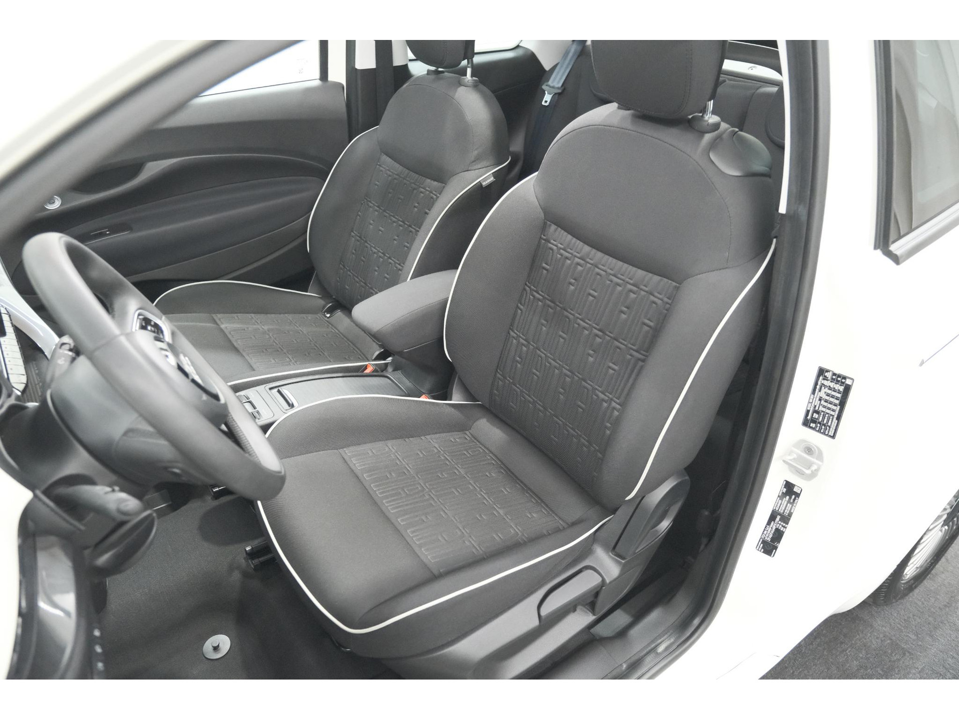 Fiat 500 C Icon 42 kWh | 97,3% SOH | Convenience Pack | Camera | Dodehoekdetectie | Stoelverwarming