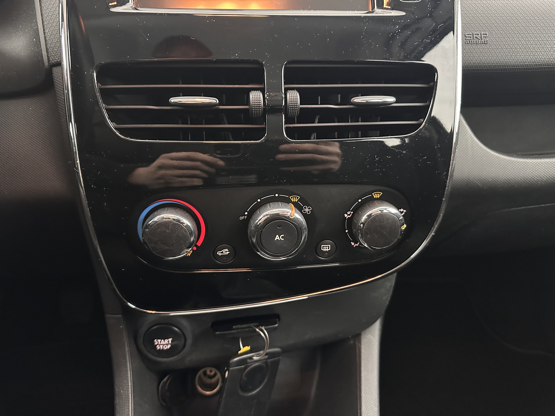 Renault Clio Estate 0.9 TCe Expression *NAVI-FULLMAP | COMFORTSEATS | AIRCO | CRUISE | PDC | TOWBAR | 16''ALU *