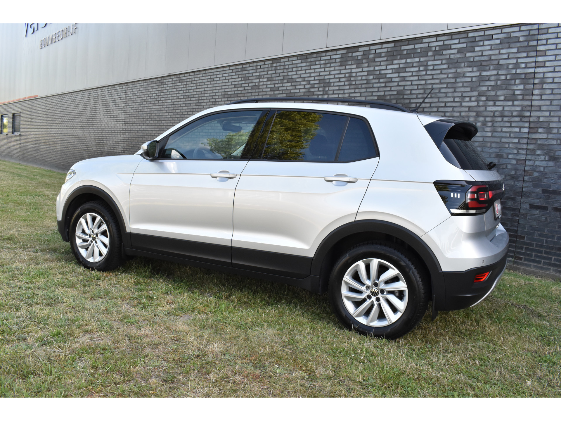 Volkswagen T-Cross 1.0 TSI Life Navigatie/CarPlay Automaat Stoelverwarming