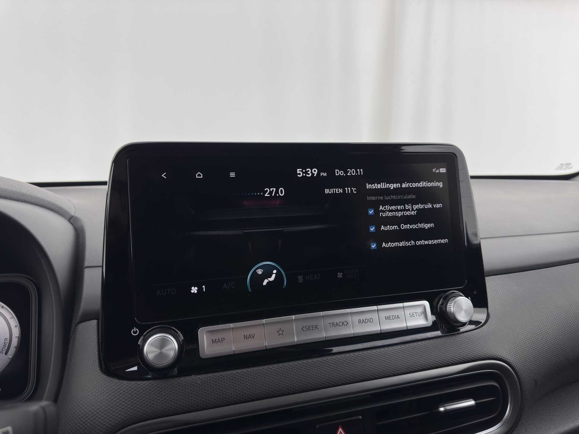 Hyundai Kona EV Fashion 39 kWh [ 3-Fase ] {SOH-100%} (INCL-BTW) Aut.*HEATPUMP | HEAD-UP | NAVI-FULLMAP | DIGI-COCKPIT | FULL-LED | KRELL-AUDIO | LANE-ASSIST | KEYLESS | CAMERA | SHIFT-PADDLES | DAB | ADAPTIVE-CRUISE | COMFORT-SEATS | 17"ALU*