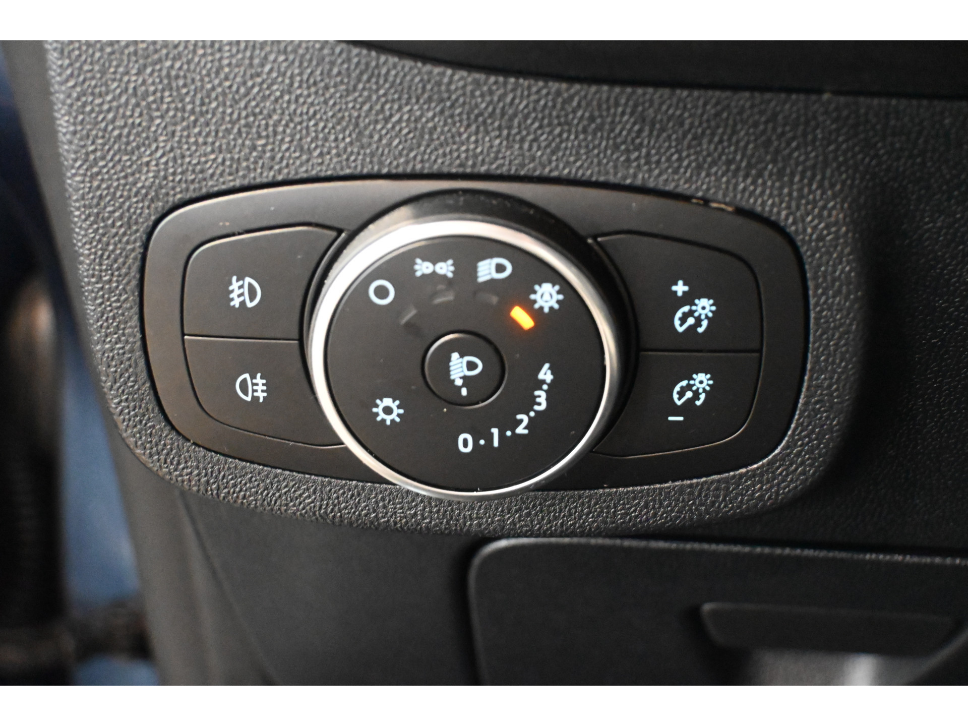 Ford Fiesta 1.0 EcoBoost Titanium Automaat Clima Navigatie LED Carplay Rijklaarprijs Inruil Mogelijk!
