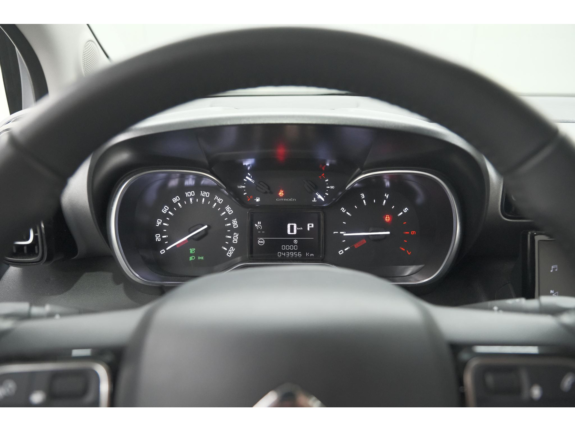 Citroen C3 Aircross PureTech 130 EAT6 Plus | Stoelverwarming | Apple Carplay | Parkeersensoren