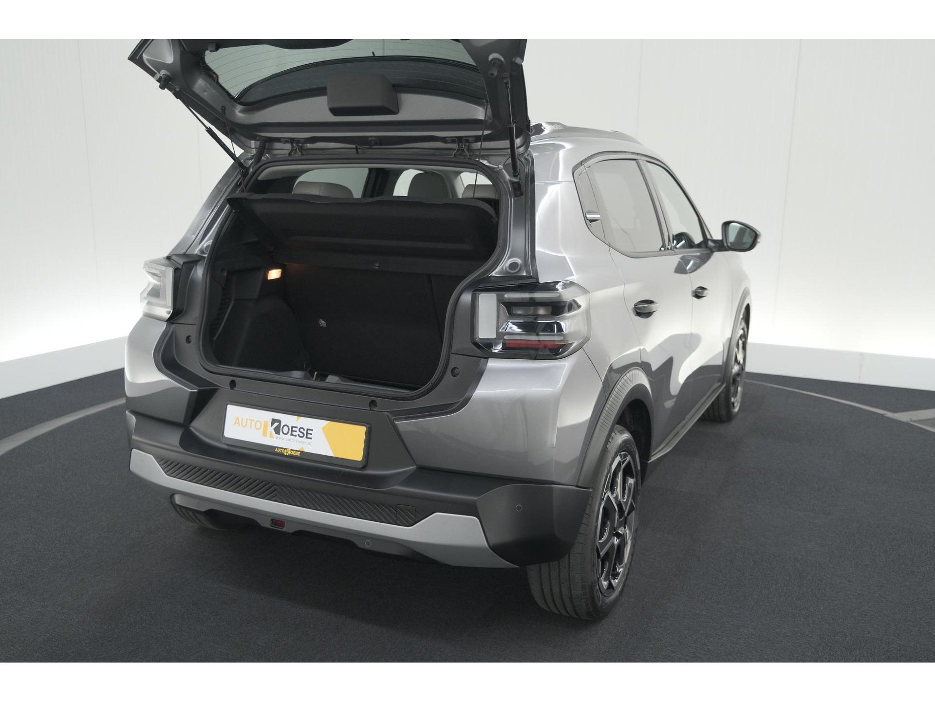 Citroen Ë-C3 Max 113pk 44 kWh | 7 KW Laadfunctie | Camera | Navigatie | Apple Carplay | Parkeersensoren