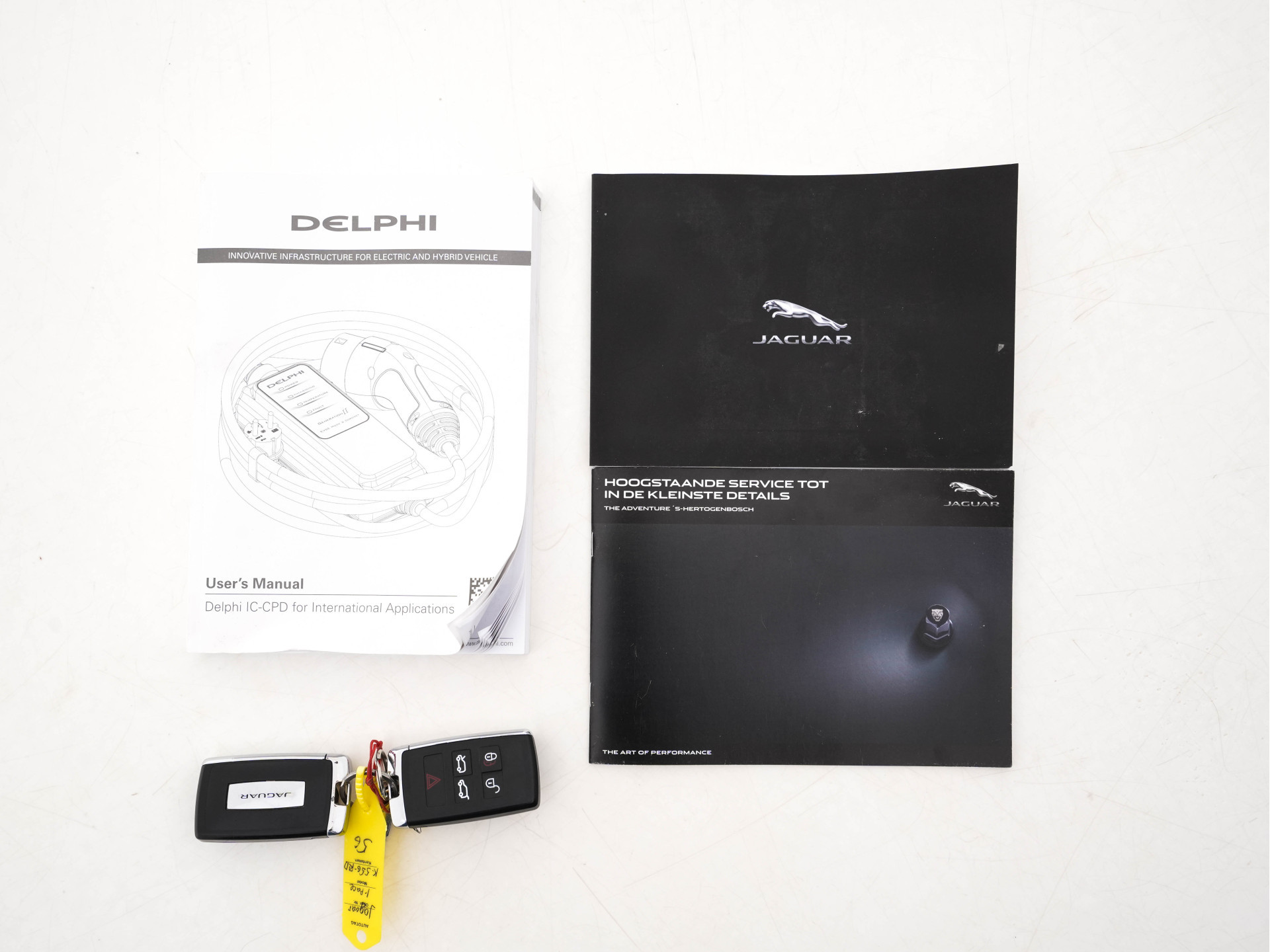 Jaguar I-PACE EV320 S AWD Business Pack 90 kWh [ 3-Fase ] {SOH-88%} (INCL-BTW) *LEATHER | FULL-LED | MERIDIAN-AUDIO | DIGI-COCKPIT | KEYLESS | DAB+ | NAVI-FULLMAP | ECC | HEATED-COMFORTSEATS | PDC | SURROUND-VIEW | CRUISE | LANE-ASSIST | TOWBAR | 20''A