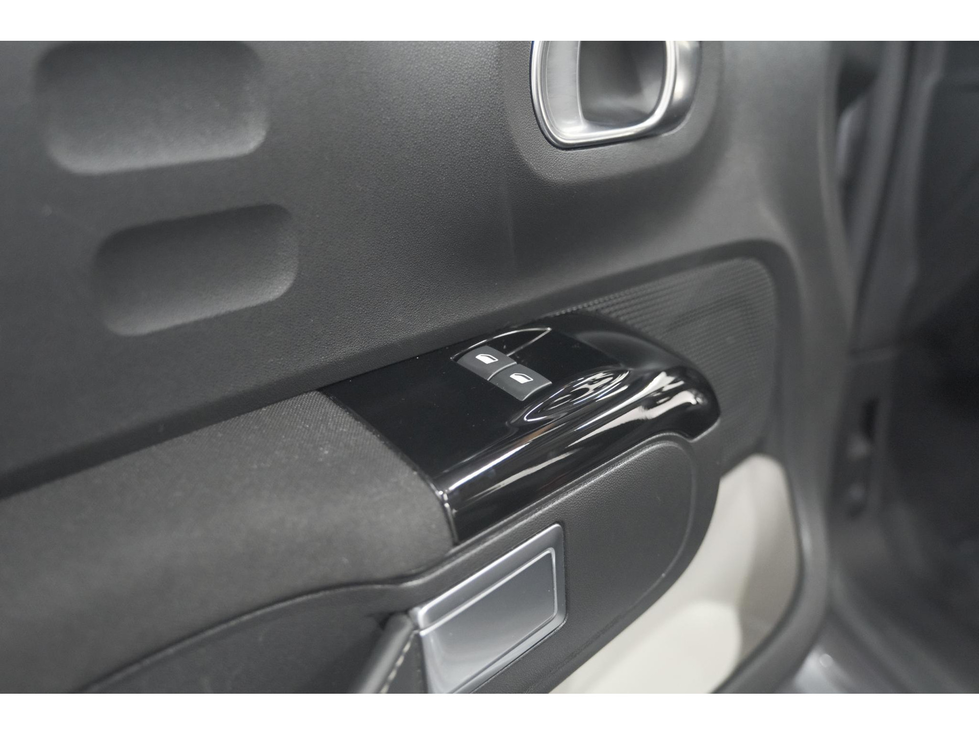 Citroen C3 PureTech 110 EAT6 Max | Camera | Parkeersensoren | Apple Carplay