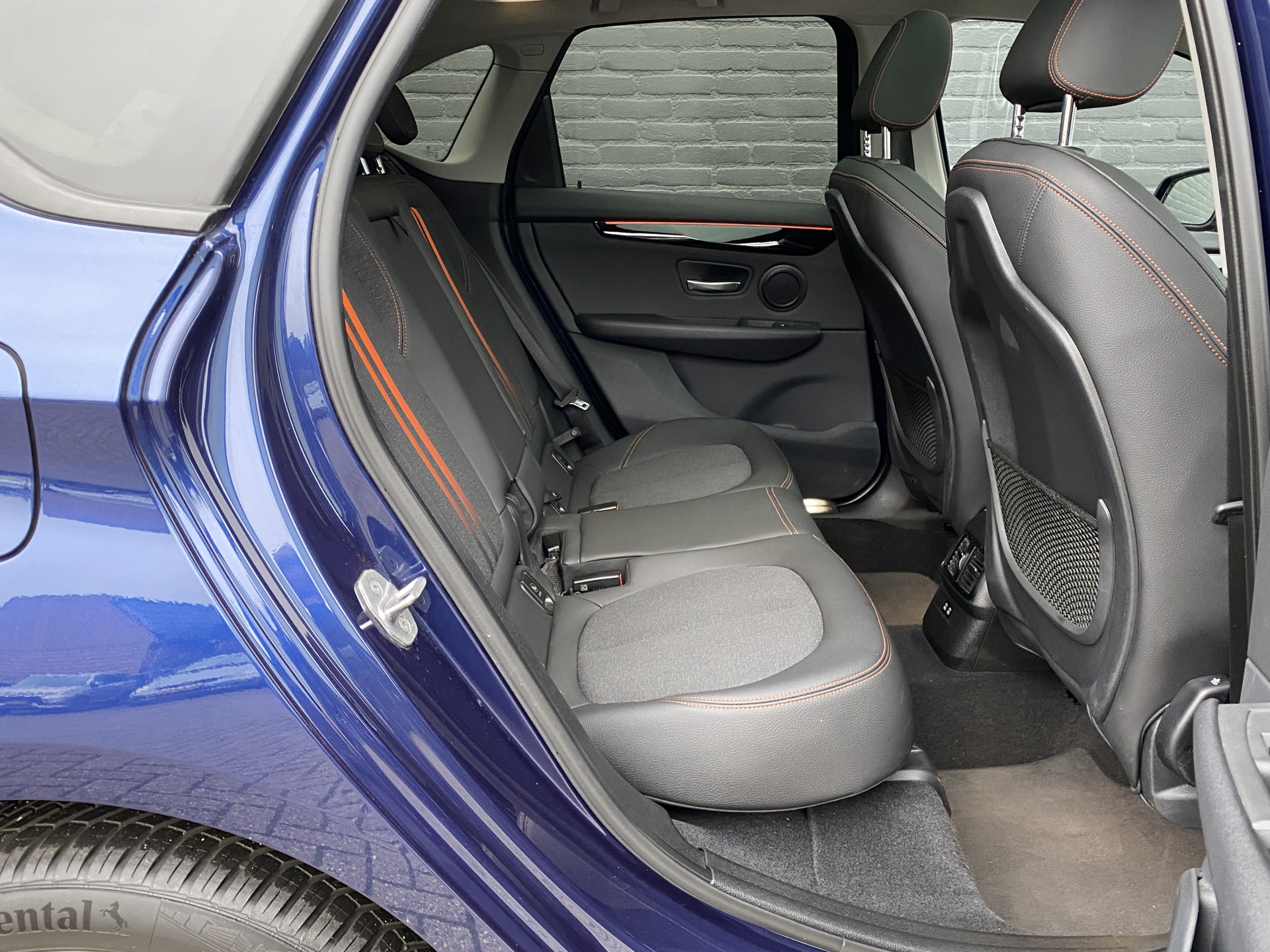 BMW 2-serie Active Tourer 220i High Executive Edition 192 pk M-sport AUT. | dealer onderhouden | navigatie | trekhaak | panoramadak