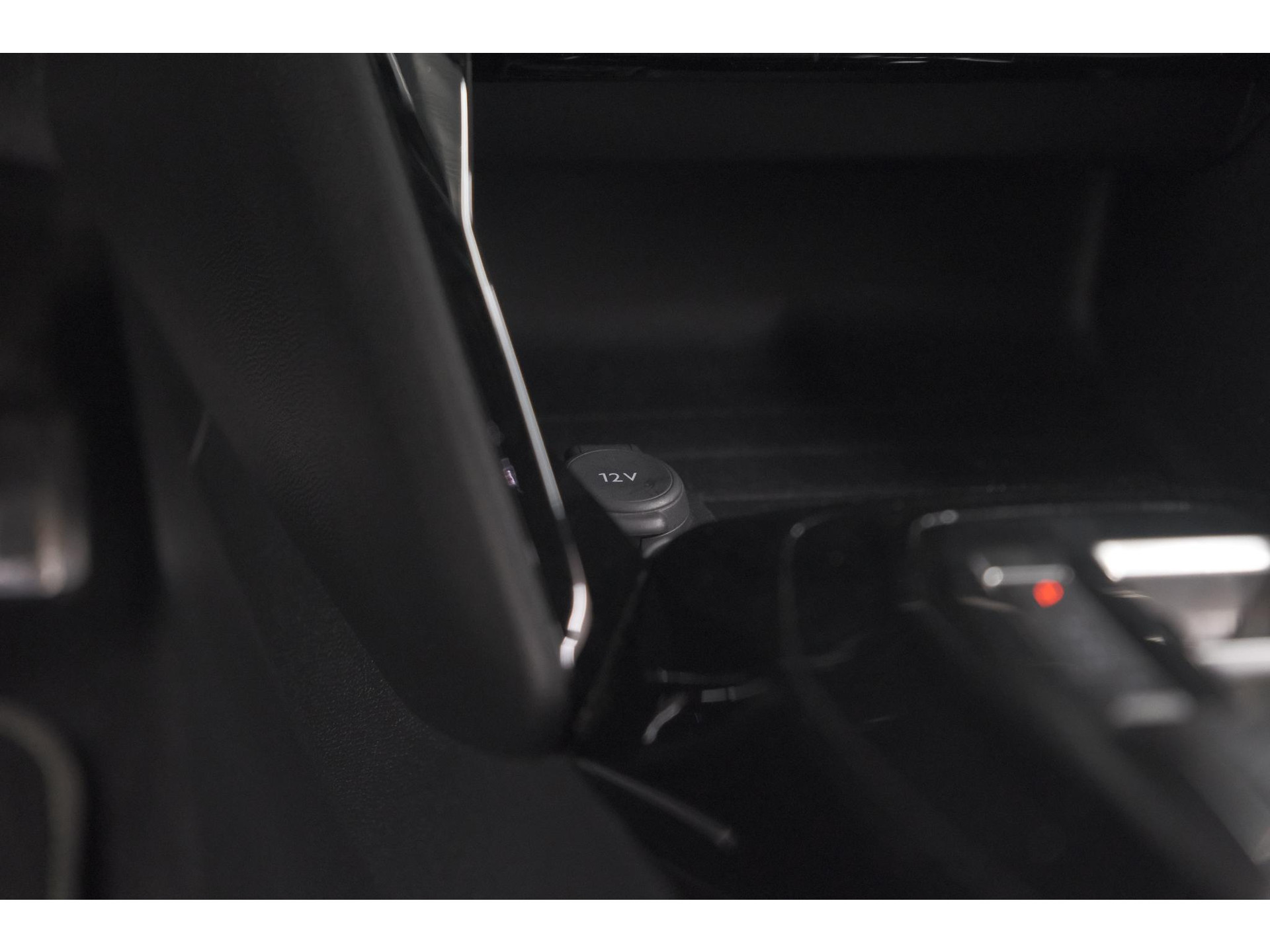 Peugeot 208 PureTech 131 EAT8 GT | Camera | Dodehoekdetectie | Navigatie | Carplay