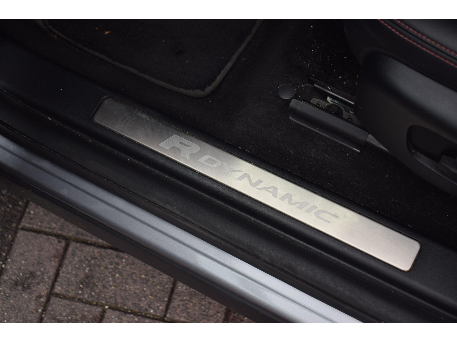 Land Rover Discovery Sport P300e 1.5 R-Dynamic HSE | Trekhaak | Meridian | Leer | Stuurverw. | Memory