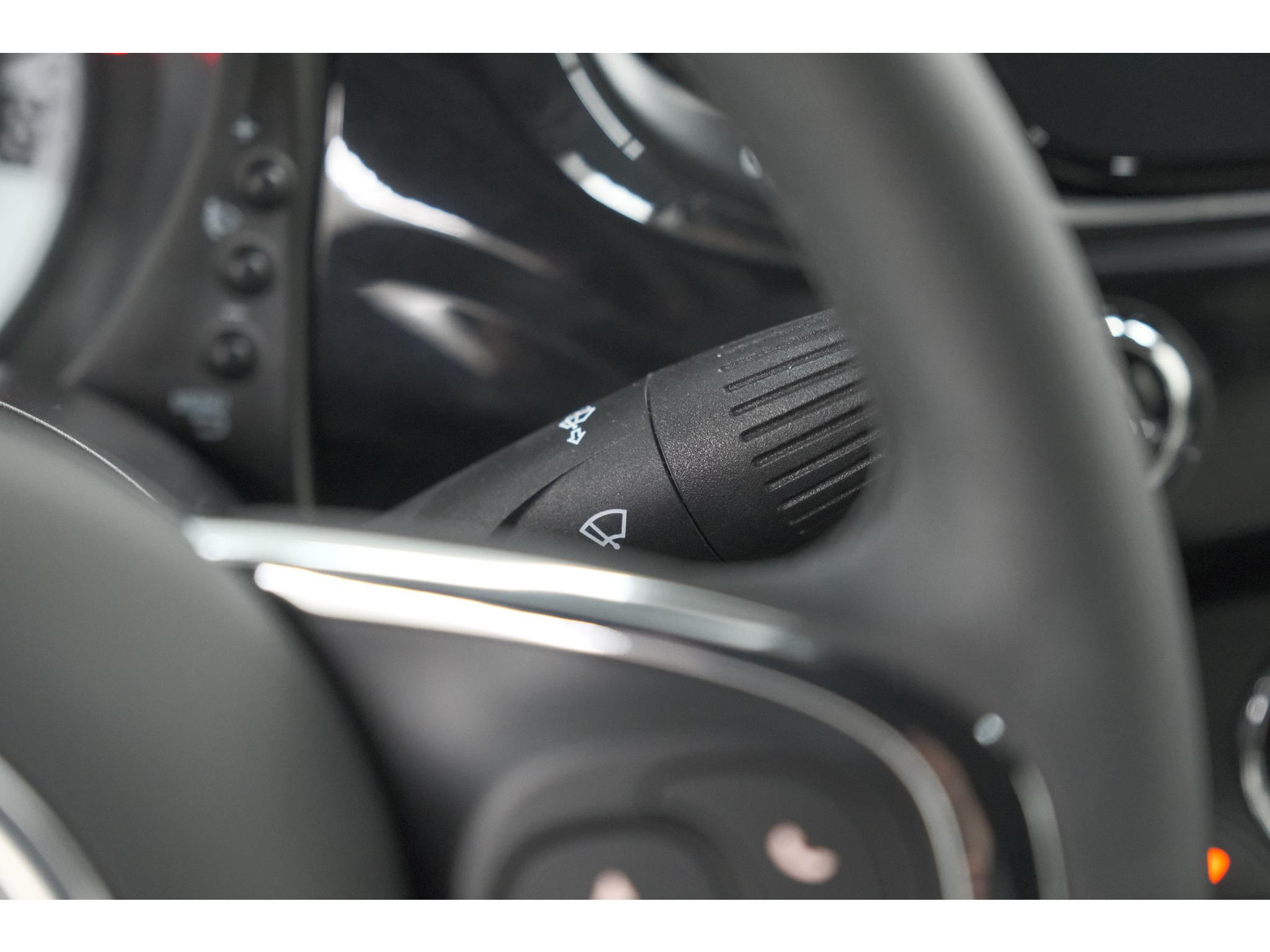 Fiat 500 C 1.0 Hybrid Dolcevita | Elektrisch Vouwdak | Apple Carplay | Parkeersensoren | Climate Control