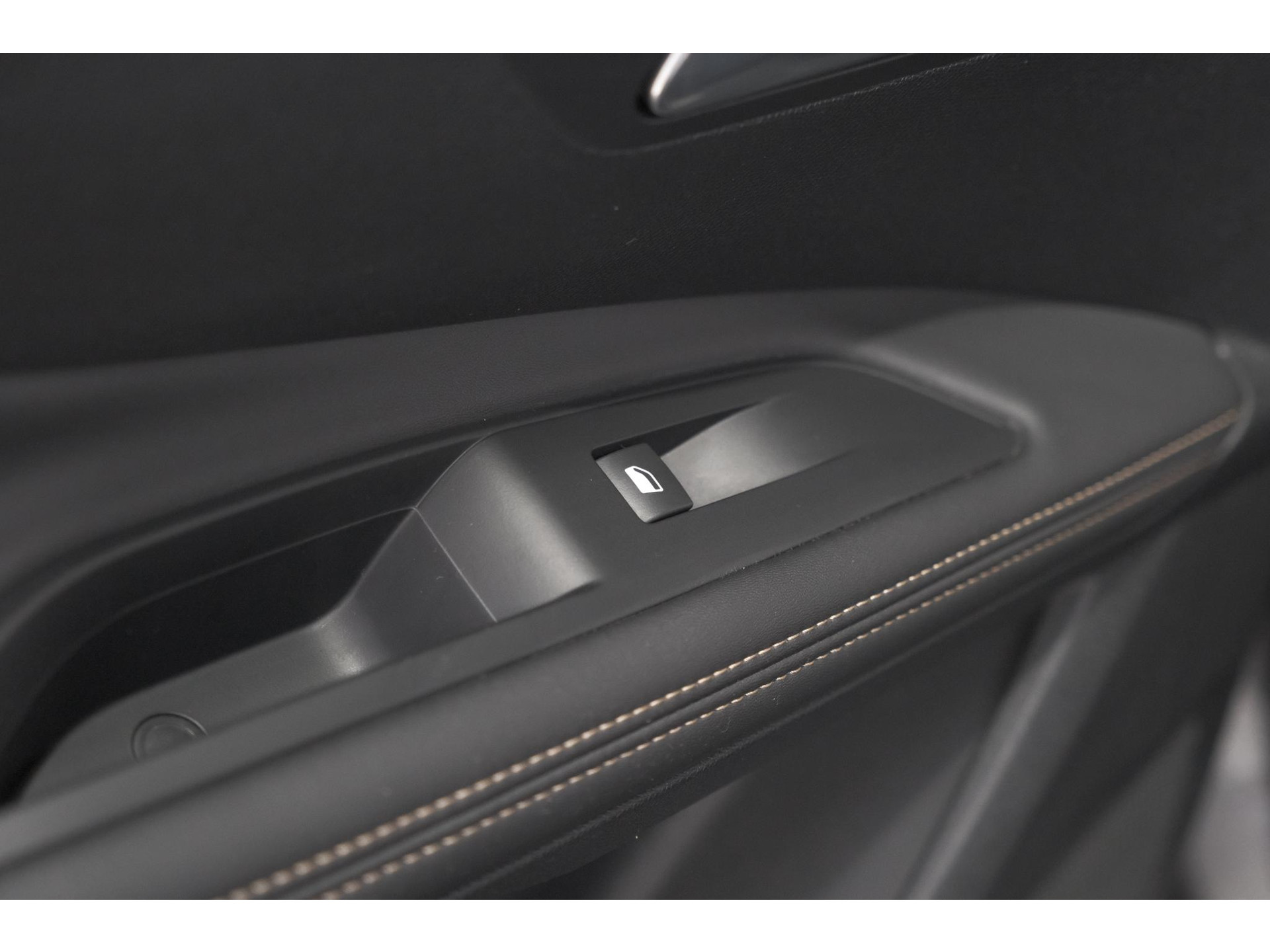 Peugeot 3008 PureTech 130 EAT8 GT | Camera | Dodehoekdetectie | Adaptieve Cruise Control