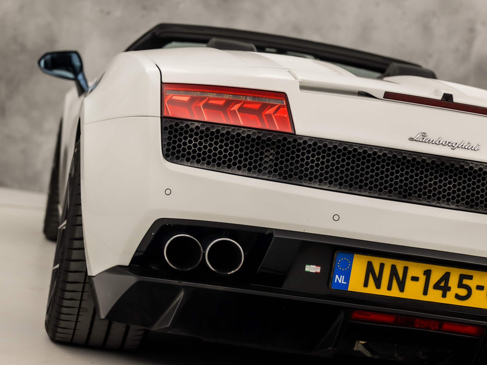 Lamborghini Gallardo 5.2 V10 LP560-4 Automaat 561Pk (FACELIFT, FRONT LIFT, CAMERA, LEDEREN SPORTSTOELEN, SOFT TOP, NAVIGATIE)