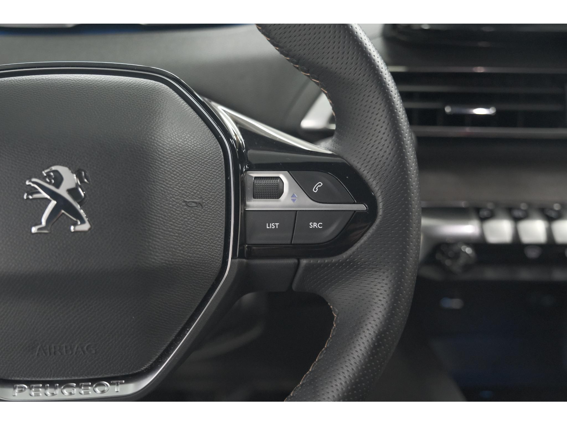 Peugeot 5008 PureTech 130 GT | Camera | Adaptieve Cruise Control | Dodehoekdetectie | Navigatie