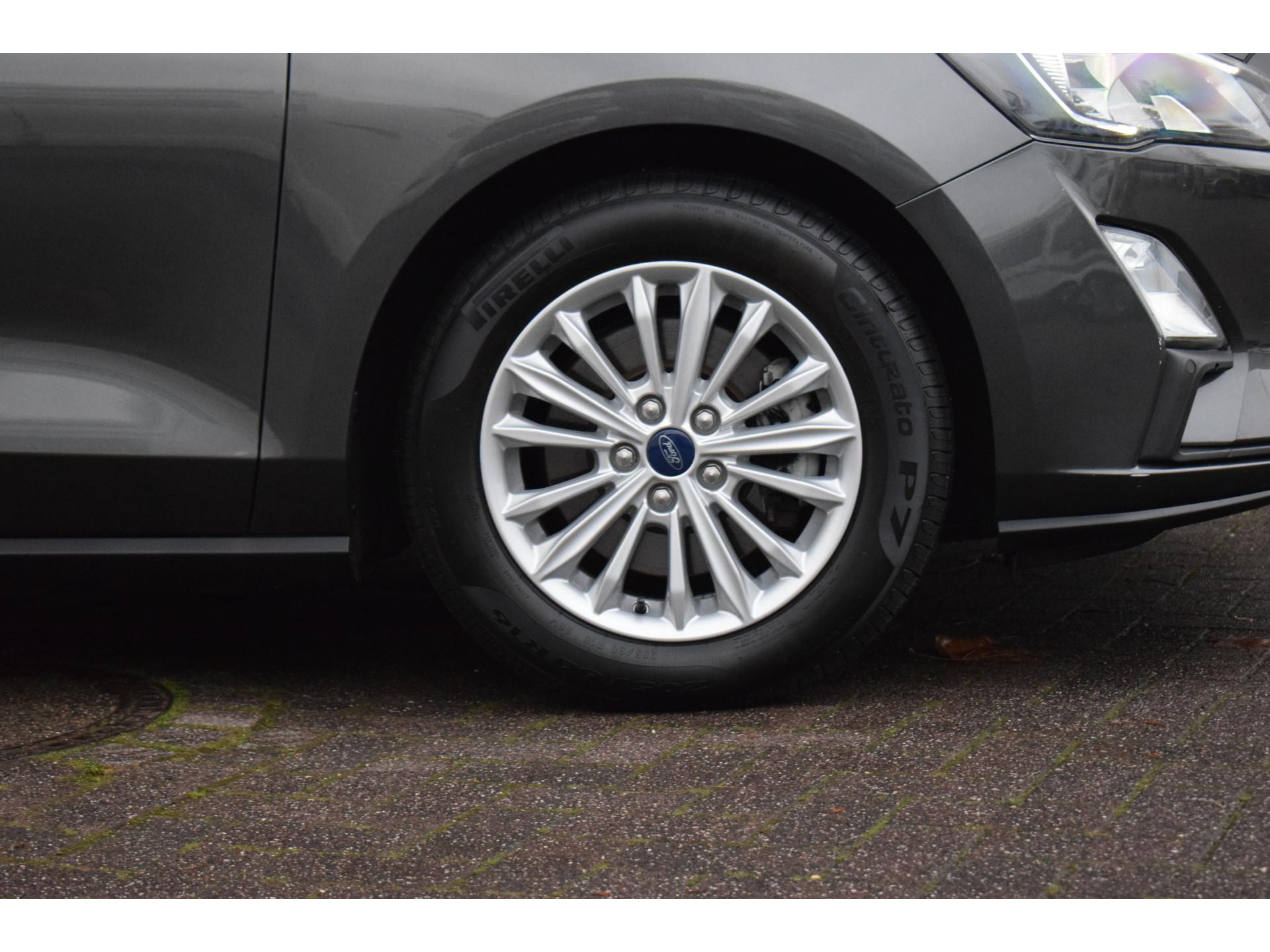 Ford Focus Wagon Wagon 1.5 EcoBlue Titanium Business | Automaat | Trekhaak | Apple CarPlay | Climate