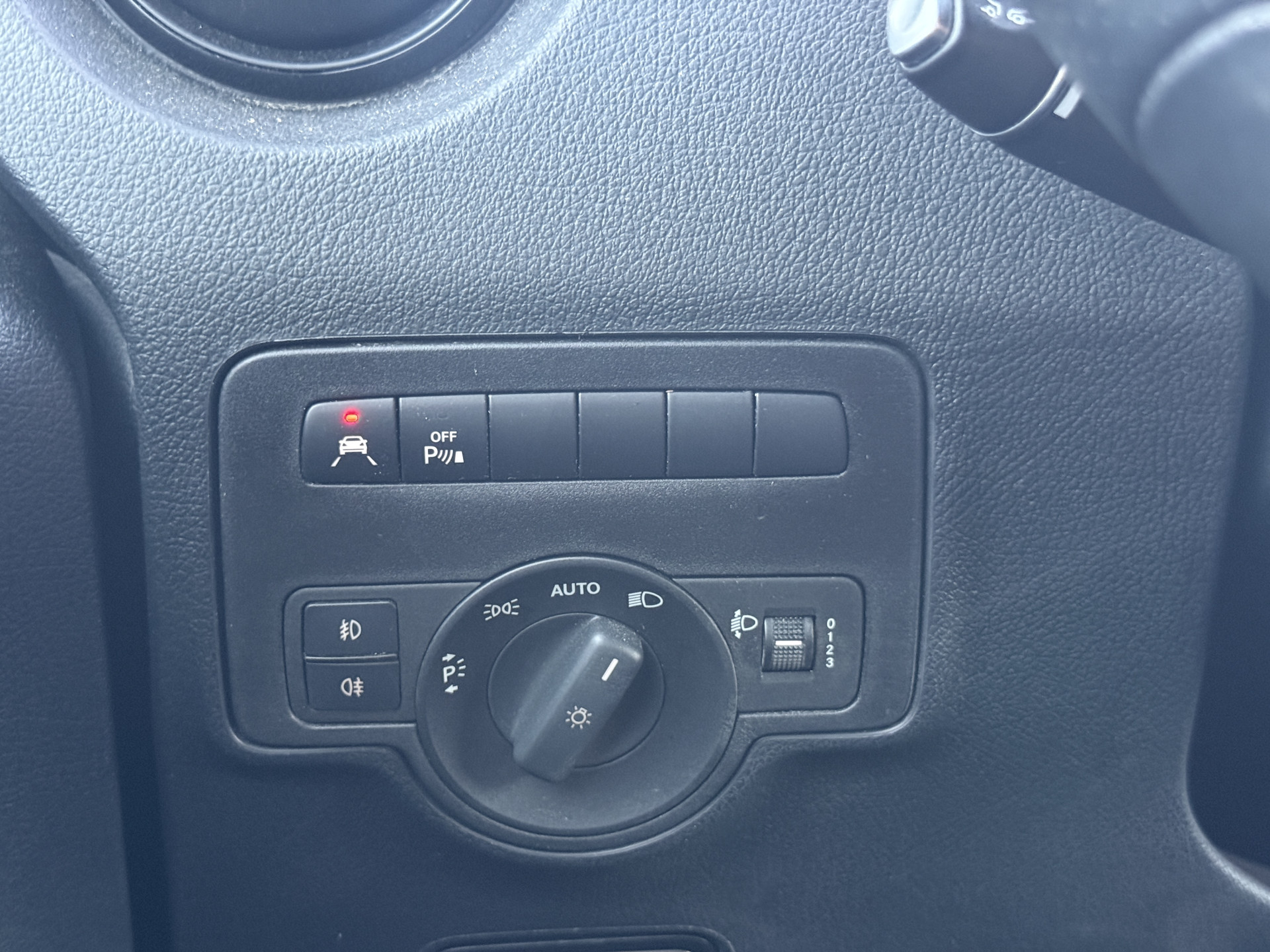 Mercedes-Benz Vito 114 1.9 CDI Automaat L2H1 Climate Control Cruise Control Parkeersensoren V+A Kastwand Inbouw