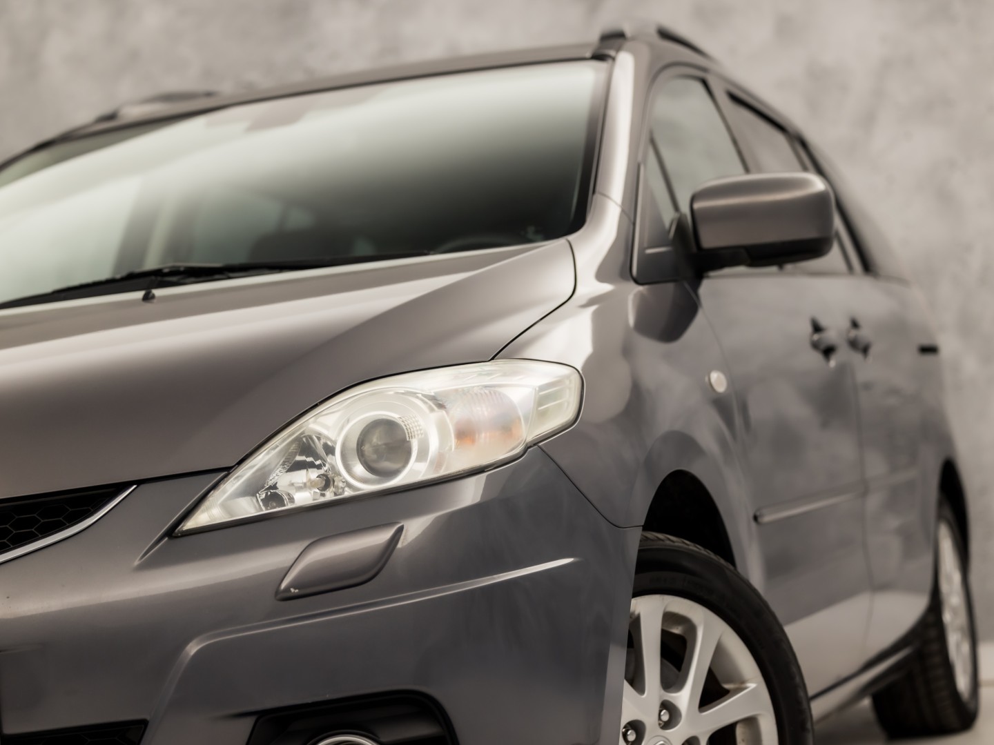 Mazda 5 1.8 Sport 7 Persoons (CLIMATE, GETINT GLAS, TREKHAAK, SCHUIFDEUREN, LM VELGEN, SPORTSTOELEN, ELEK PAKKET, NIEUWE APK, NIEUWSTAAT)