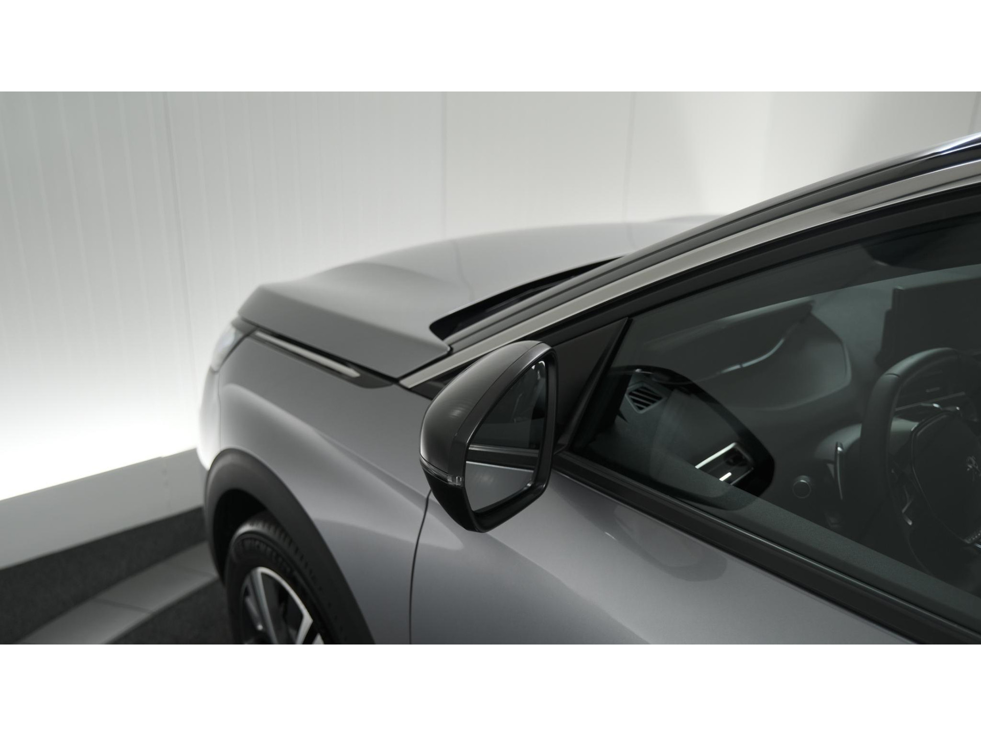 Peugeot 5008 PureTech 130 EAT8 Allure Pack Business | 7 Zitplaatsen | Camera | Dodehoekdetectie | Navigatie | Elektronische Achterklep