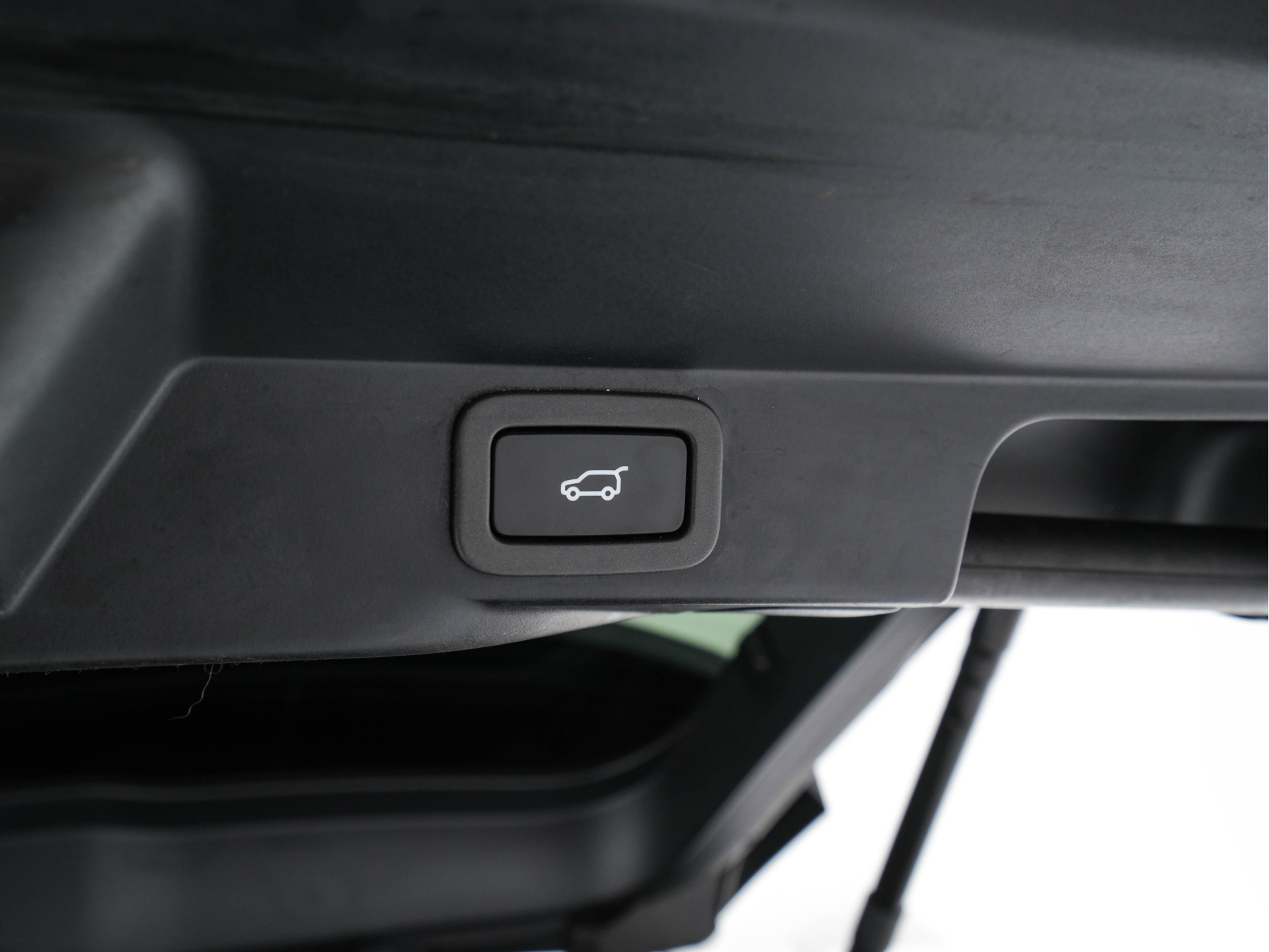 Land Rover Range Rover Sport 3.0 SDV6 HSE Dynamic Aut. *PANO | LEATHER | BI-XENON | NAVI-FULLMAP | CAMERA | KEYLESS | AIR-SUSPENSION | ECC | PDC | CRUISE | PRIVACY-GLASS | SHIFT-PADDLES | BREMBO-BRAKES | COMFORT-SEATS | 21''ALU*