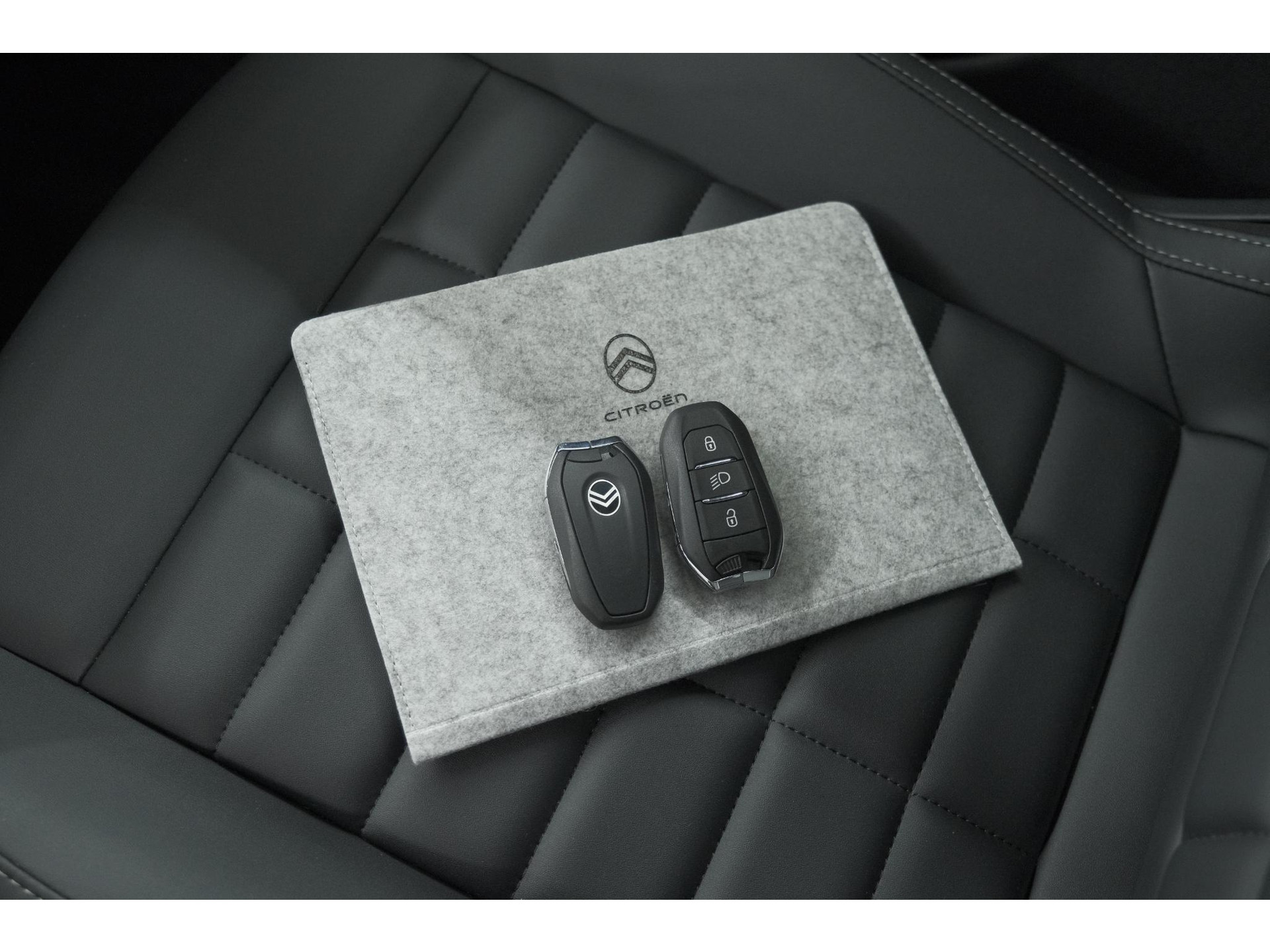 Citroen C4 1.2 Hybrid 145pk Max | Camera | Adaptieve Cruise Control | Navigatie