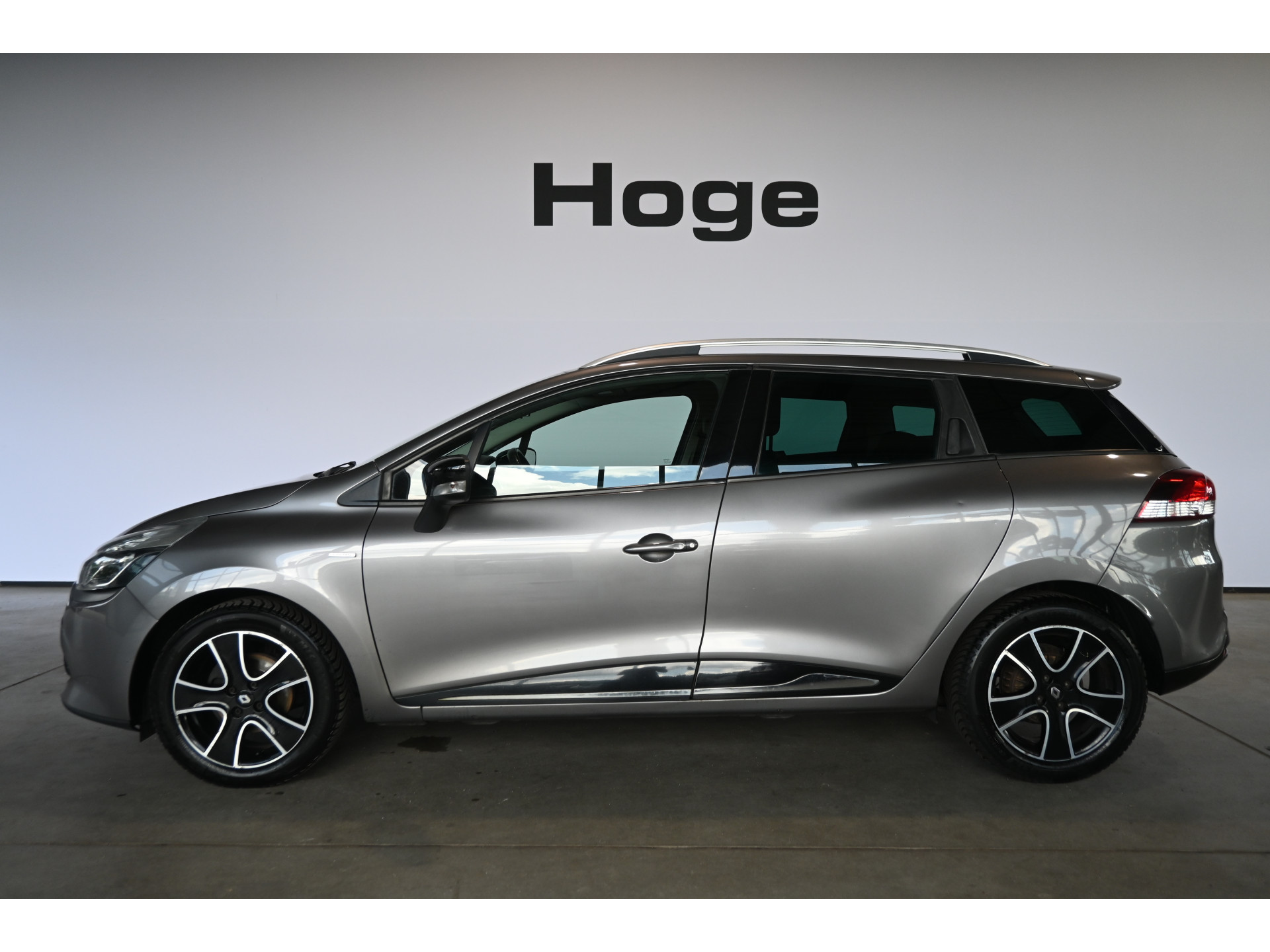 Renault Clio Estate 1.5 dCi ECO Limited Navigatie Airco Cruise control All in Prijs Inruil Mogelijk!