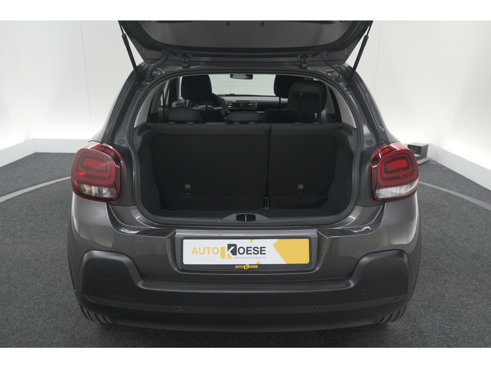 Citroen C3 PureTech 110 EAT6 Max | Apple Carplay | Parkeersensoren | Climate Control | 16 Inch Lichtmetalen Velgen