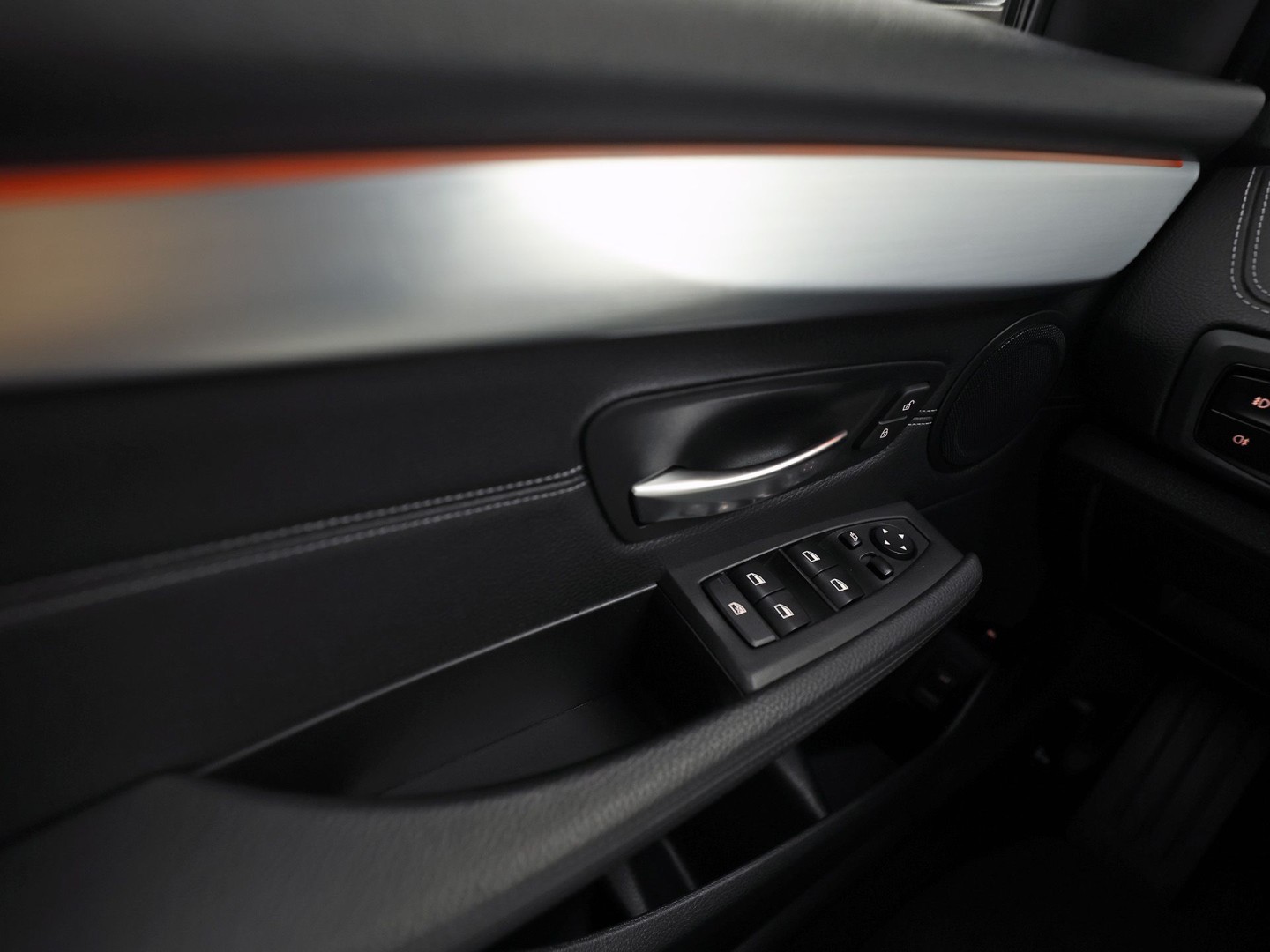 BMW 2 Serie 225xe Sport High Executive xDrive 225Pk Automaat (GROOT NAVI, SOH 89,7%, HEAD-UP DISPLAY, LEDER, STOELVERWARMING, SPORTSTOELEN, PARKEERSENSOREN, NIEUWE APK, NIEUWSTAAT)