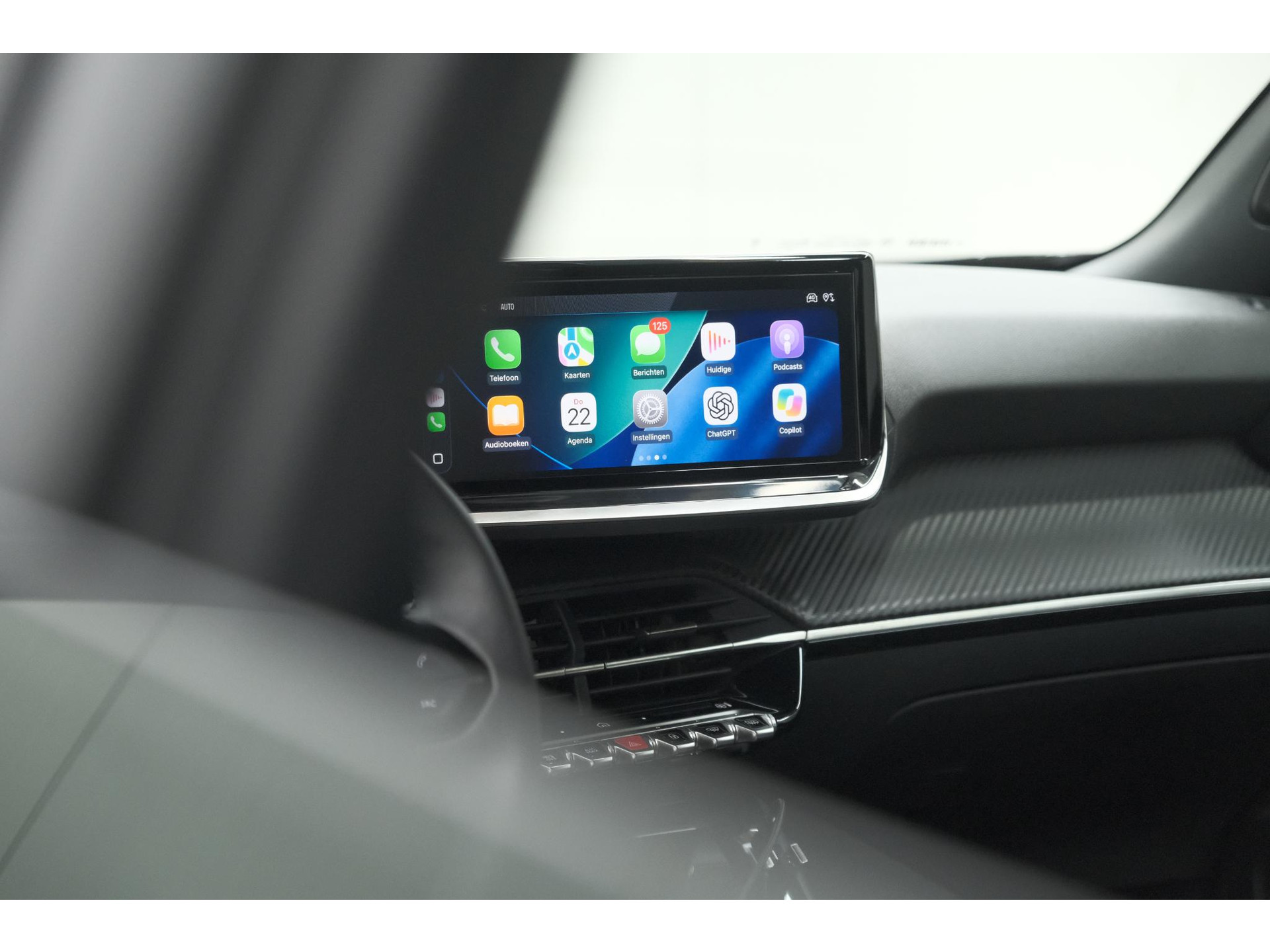 Peugeot 2008 1.2 Hybrid 145 Allure | 360 Camera | Adaptieve Cruise Control | Navigatie | Dodehoekdetectie