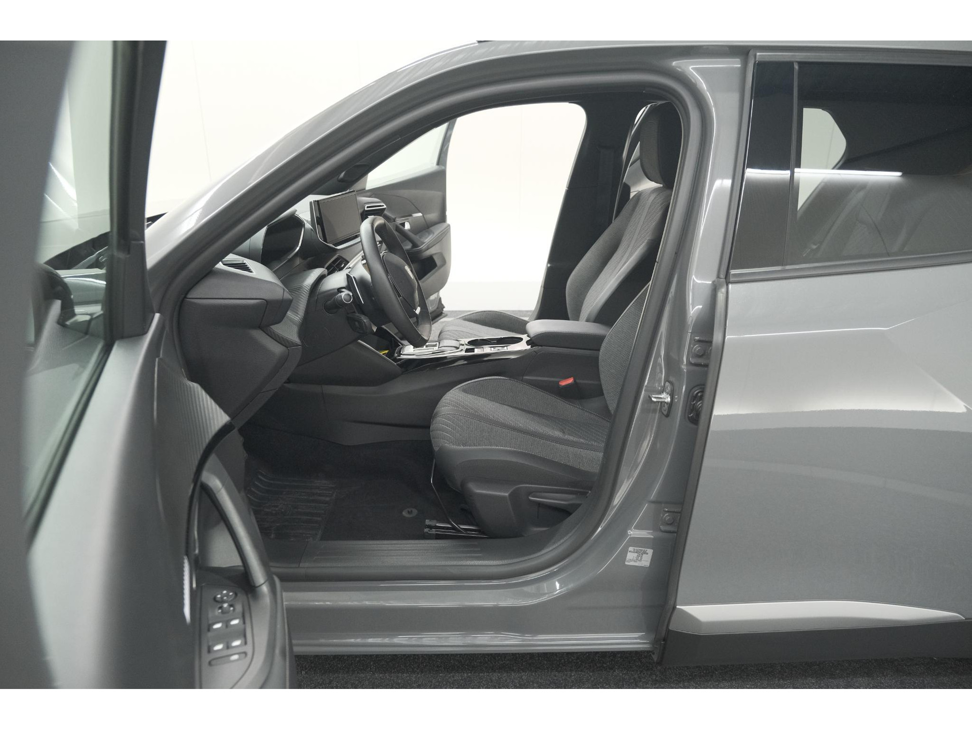Peugeot 2008 PureTech 130 EAT8 Allure | 360 Camera | Adaptieve Cruise Control | Navigatie