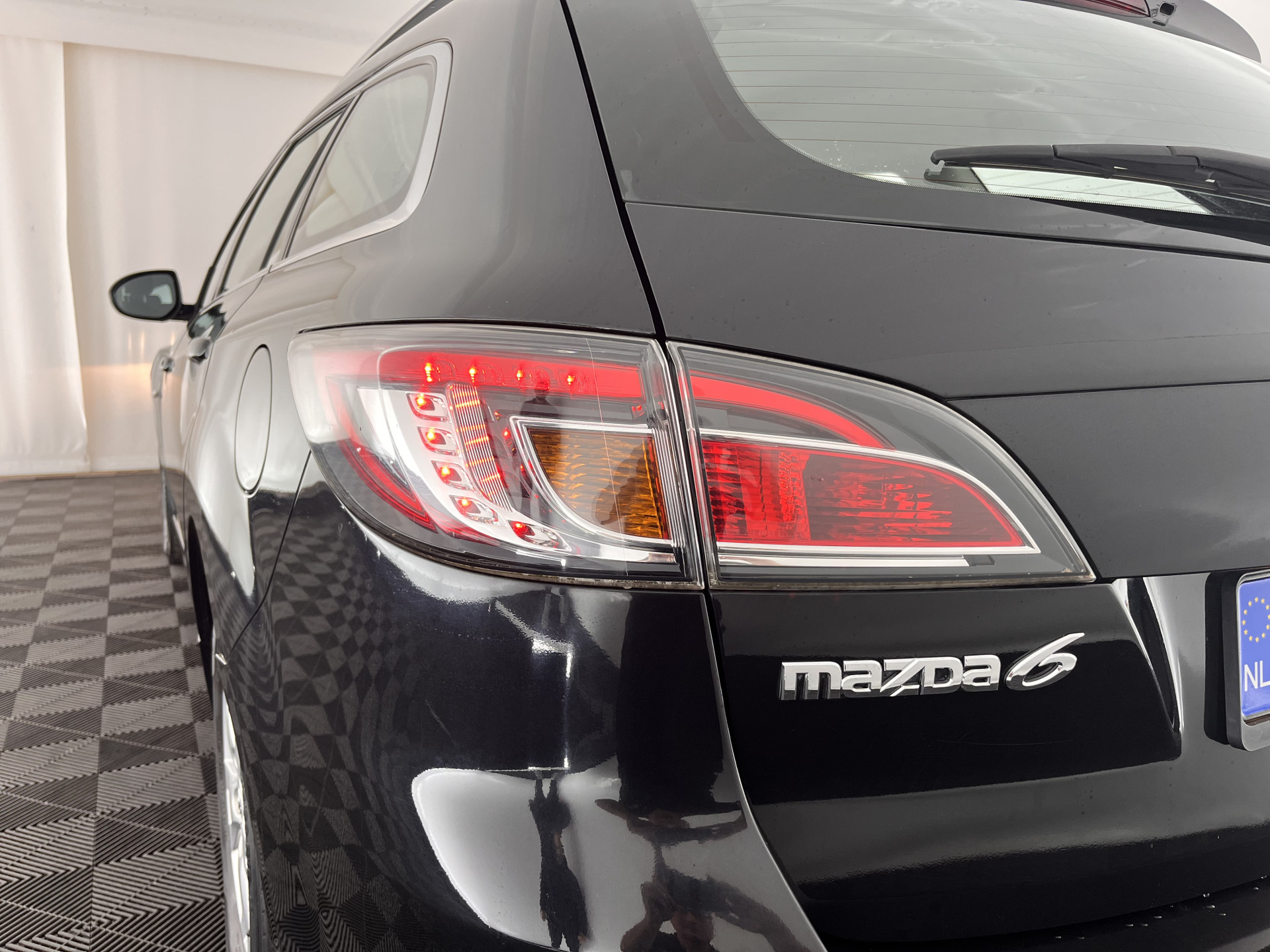 Mazda 6 Sportbreak 2.2 CiTD Business *AIRCO | CRUISE | COMFORT-SEATS | RADIO-CD/MP3 | 16''ALU*