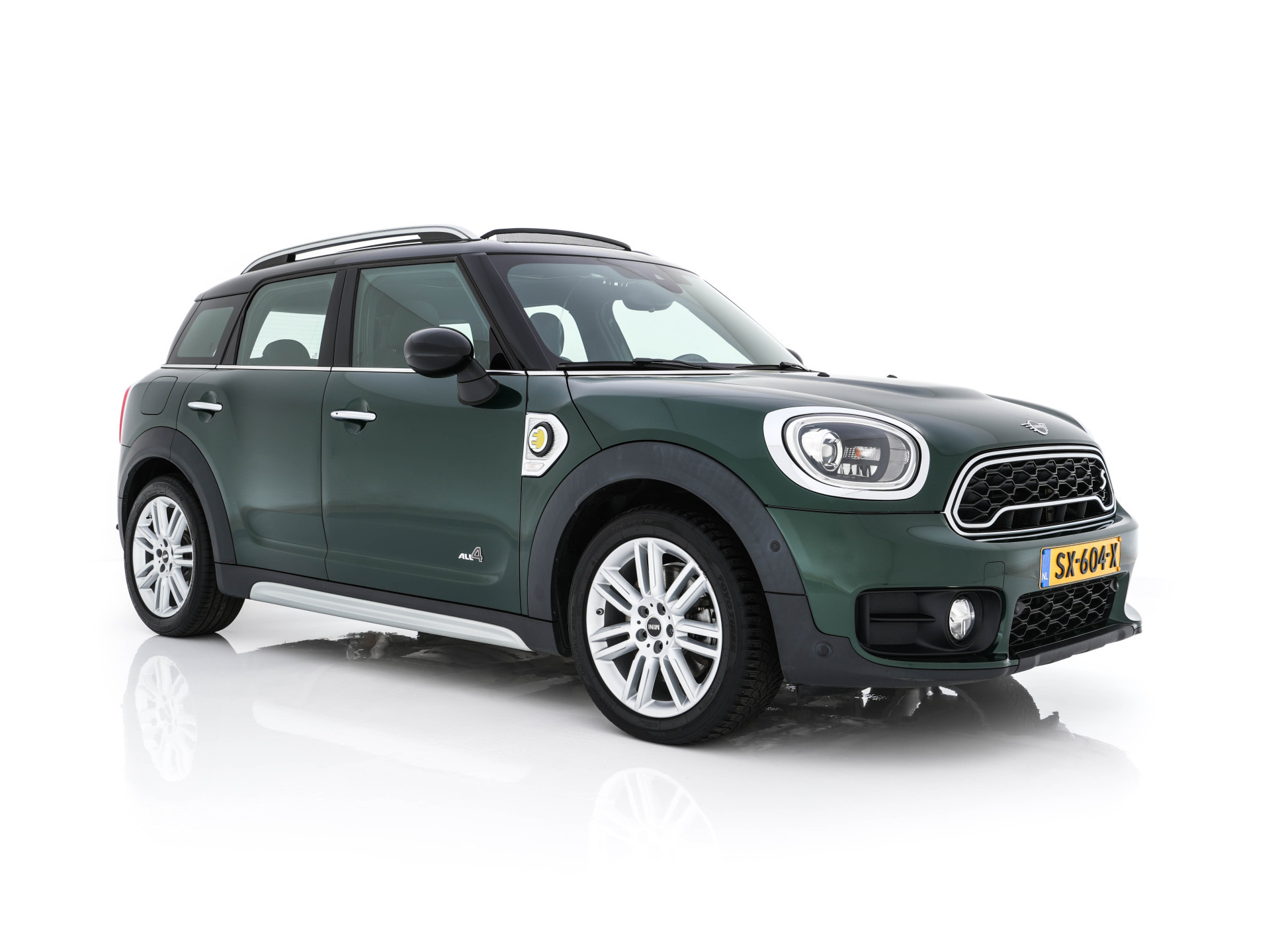 MINI Mini Countryman 2.0 Cooper S E ALL4 Chili Plug-In (INCL-BTW) Aut. *PANO | LEATHER-FABRIC | FULL-LED | SPORT-SEATS | KEYLESS | NAVI-FULLMAP | ECC | AMBIENT-LIGHT | PDC | CRUISE | 18''ALU*