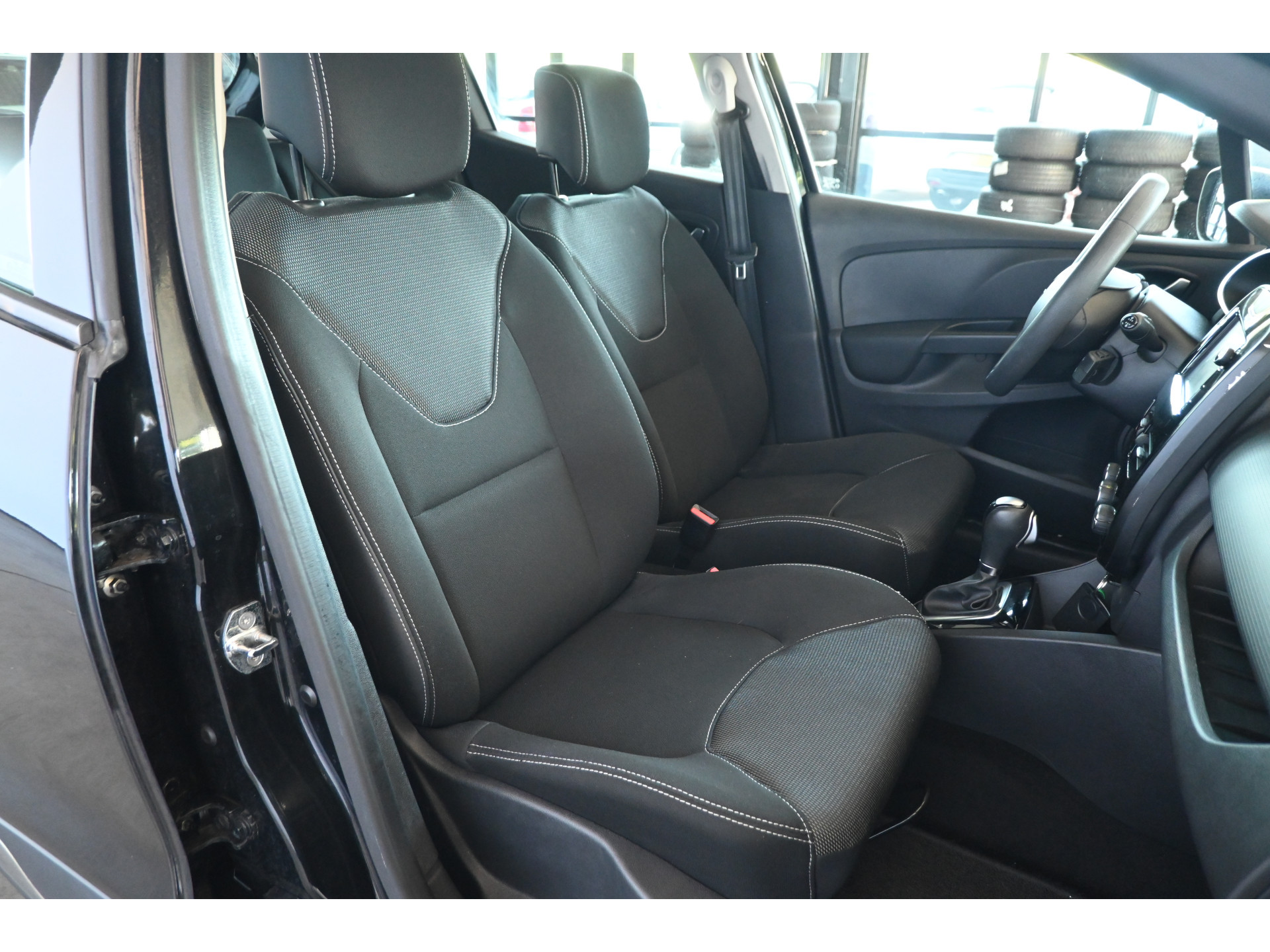 Renault Clio 1.2 Dynamique Automaat Airco Navigatie Cruise Control Goed Onderhouden! Inruil Mogelijk!