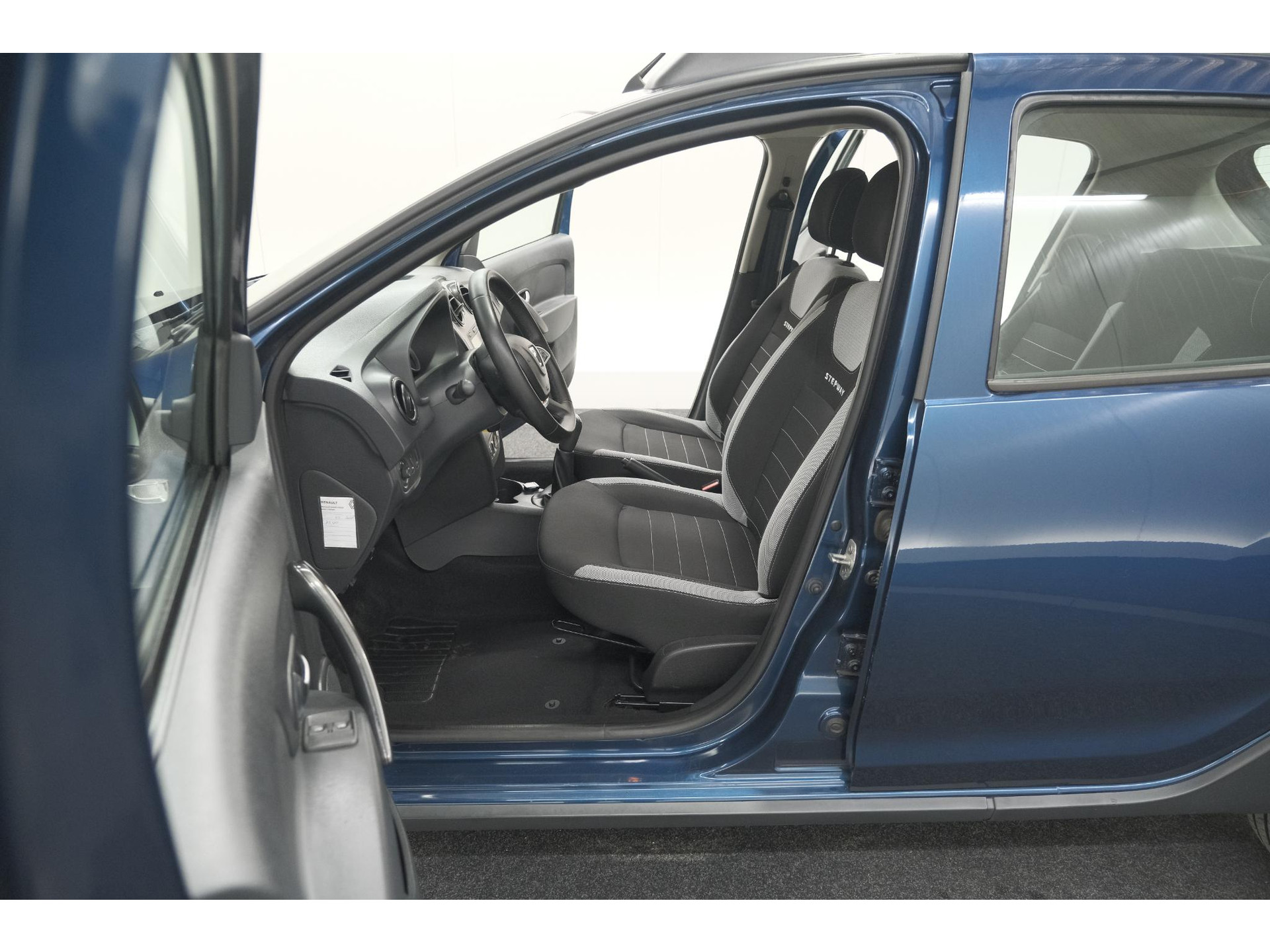 Dacia Sandero TCe 90 SL Stepway | Navigatie | Parkeersensoren | Airco