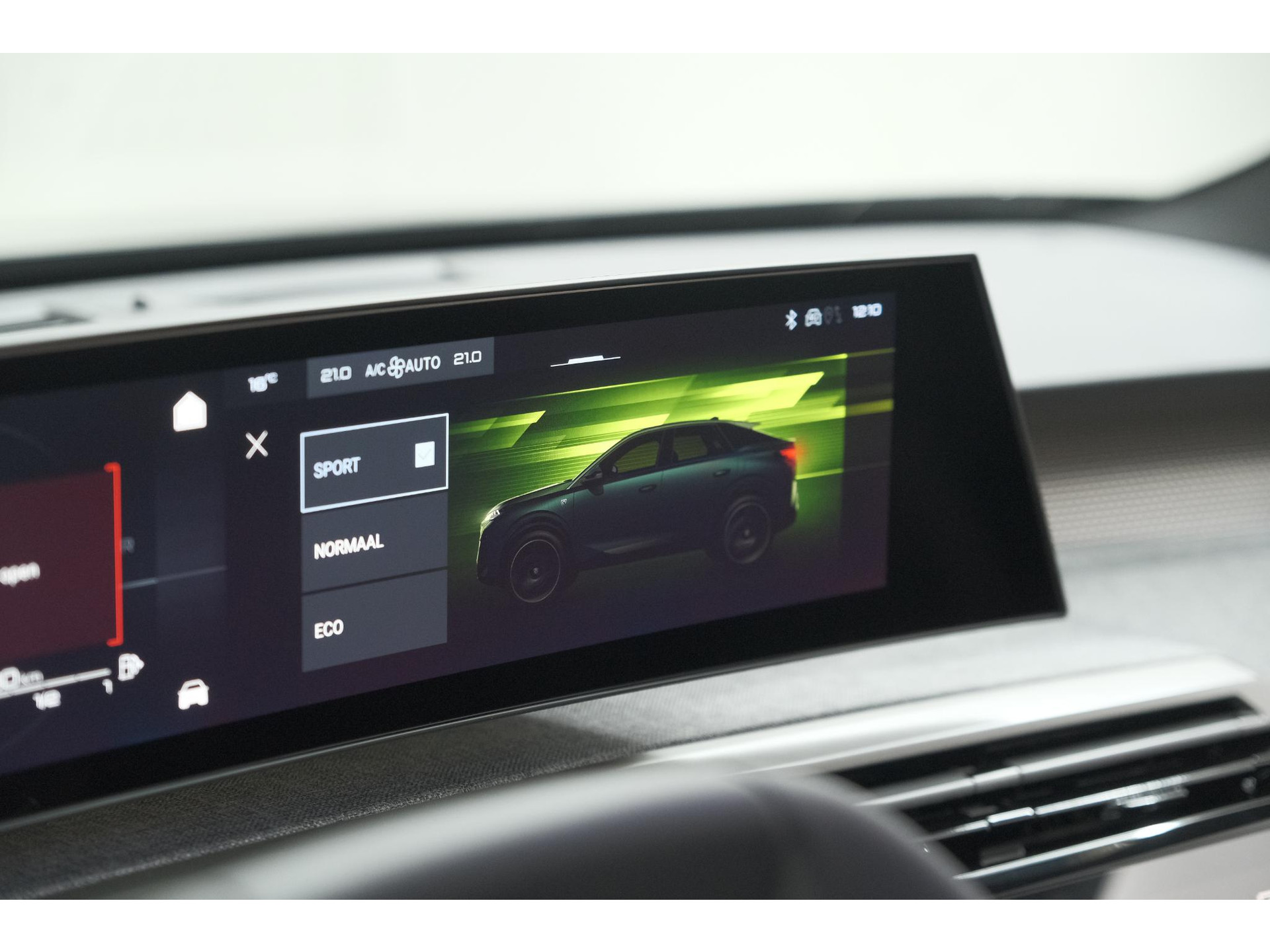 Peugeot 3008 Hybrid 145 e-DCS6 GT | Elektrische Kofferklep | Camera | Adaptieve Cruise Control | Apple CarPlay