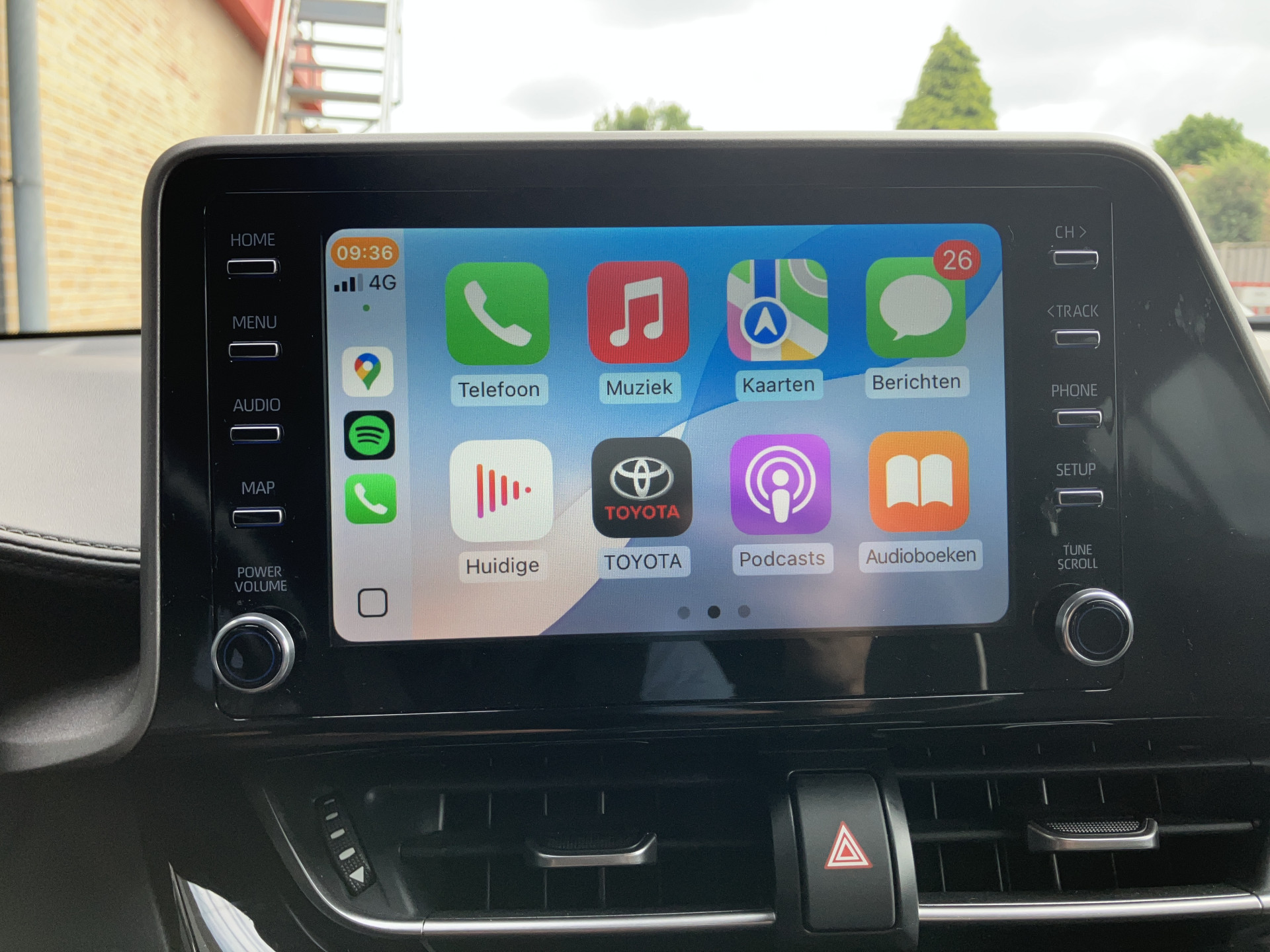 Toyota C-HR 1.8 Hybrid Active AUT. | 1e eigenaar | navigatie | camera | apple carplay | cruise control | 36.000 KM