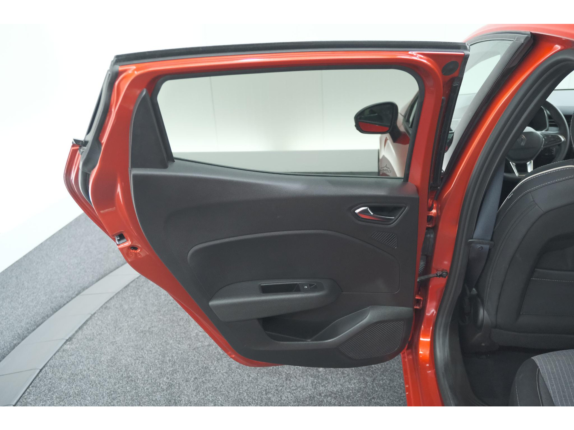 Renault Clio TCe 90 GPF Techno | 360 Camera | Adaptieve Cruise Control | 9.3 Inch Groot Scherm