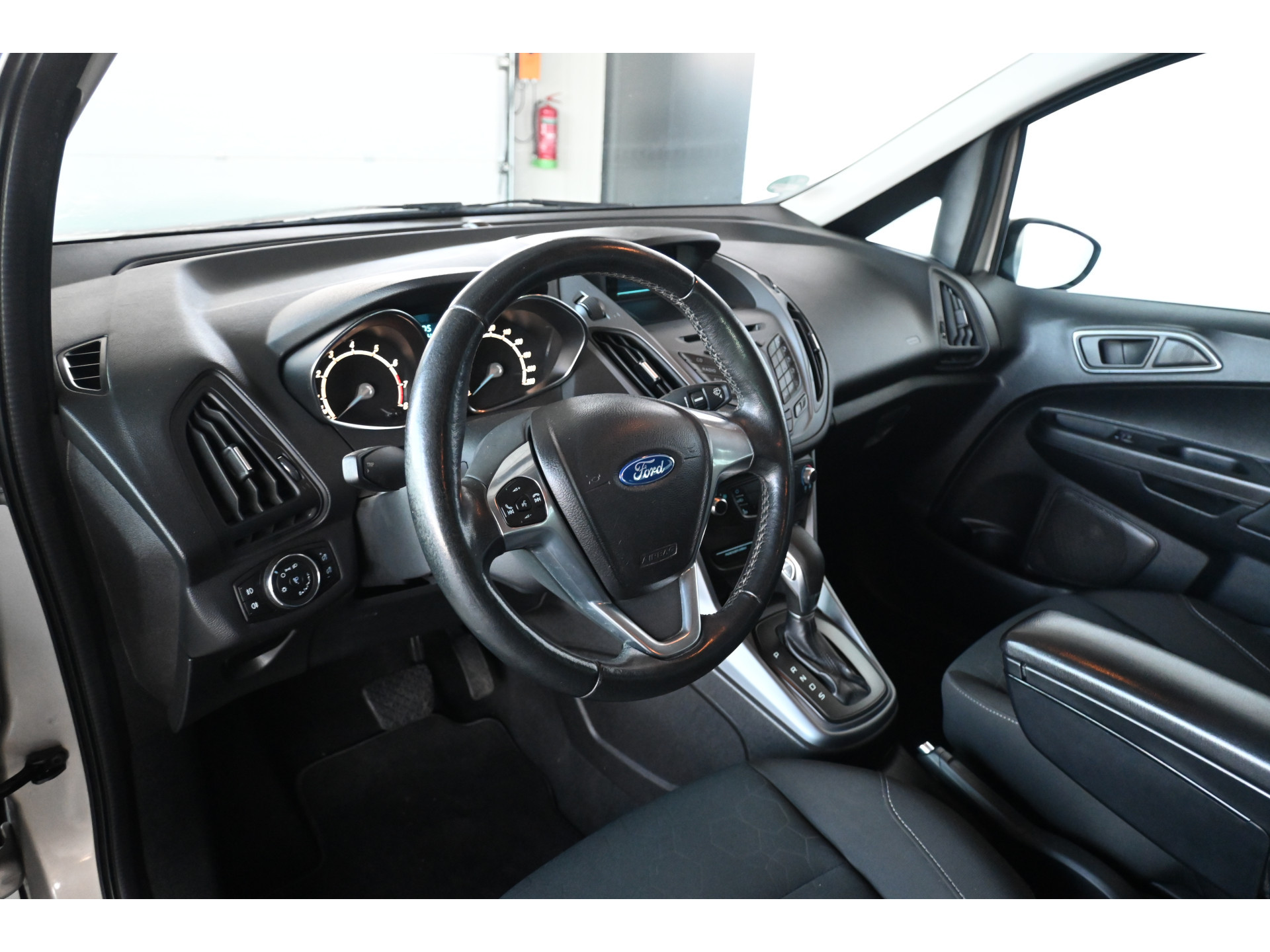 Ford B-Max 1.6 TI-VCT Titanium Automaat Airco Trekhaak Dealer Onderhouden! Inruil Mogelijk!