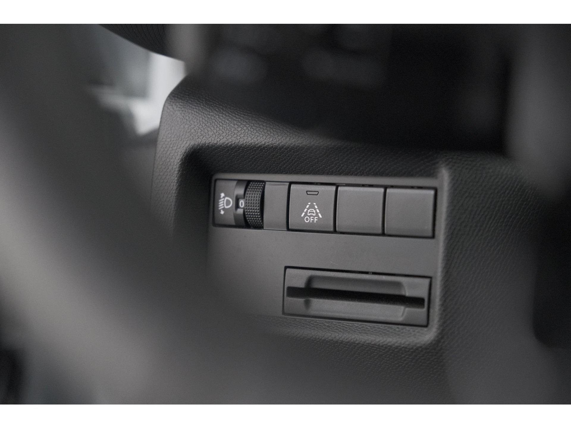 Citroen C5 Aircross 1.2 Hybrid 136 Plus | Camera | Navigatie | Parkeersensoren | Apple Carplay