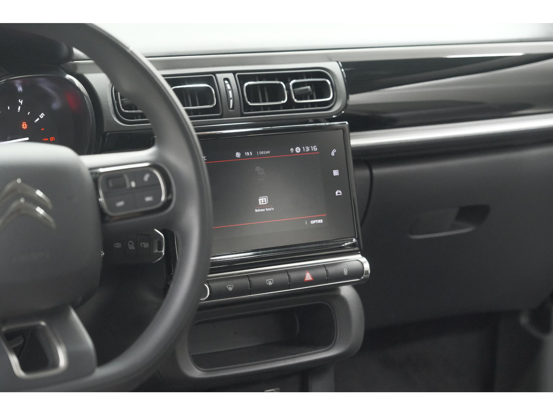 Citroen C3 PureTech 110 EAT6 Max | Apple Carplay | Parkeersensoren | Climate Control | 16 Inch Lichtmetalen Velgen