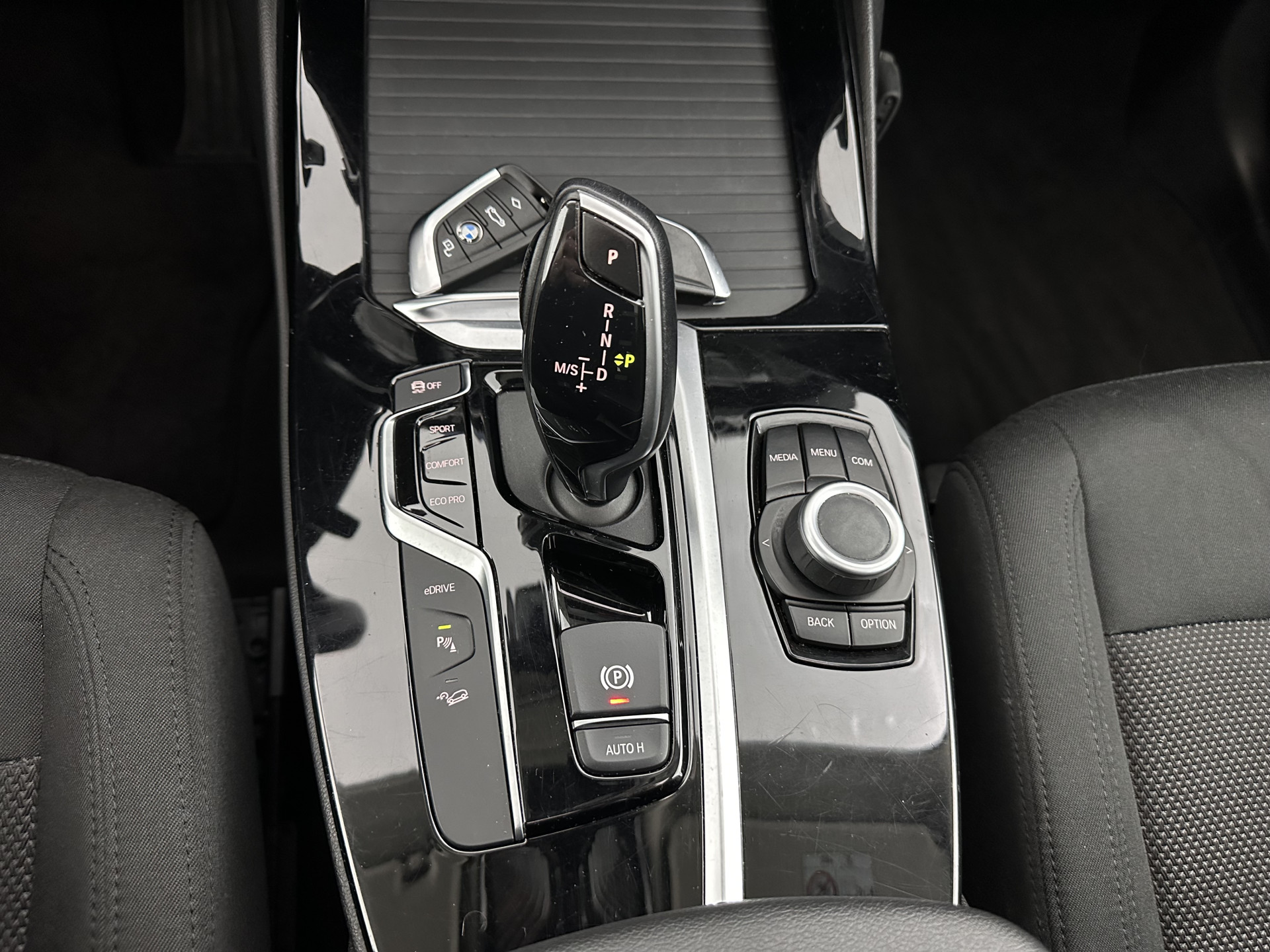 BMW X3 xDrive30e [Plug-In] (INCL-BTW) *PANO | FULL-LED | COMFORTSEATS | PRIVACYGLASS | ECC | PDC | CRUISE | TOWBAR | 18''ALU*