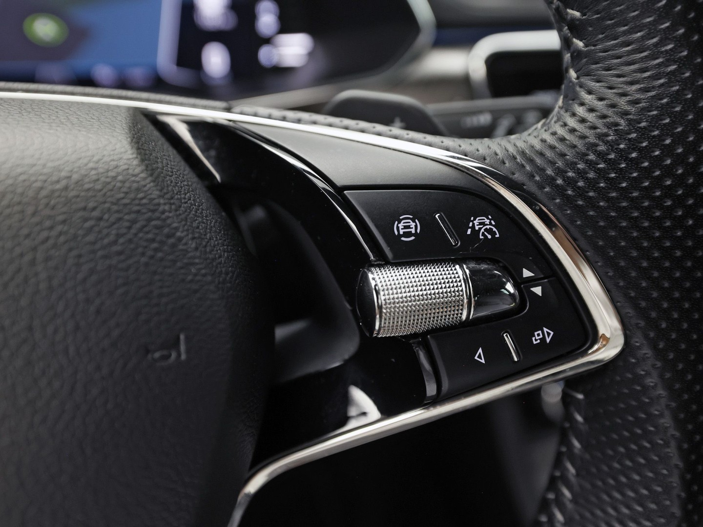 ŠKODA Superb Combi 1.4 TSI iV Sportline 218Pk Automaat (VIRTUAL COCKPIT, SOH 90,5%, APPLE CARPLAY, MEMORY SEATS, STOELVERWARMING ACHTER, GETINT GLAS, ADAPTIVE CRUISE, SFEERVERLICHTING, NIEUWE APK, NIEUWSTAAT)