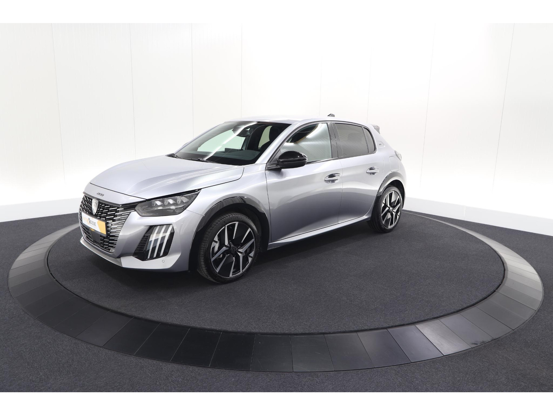 Peugeot 208 1.2 Hybrid 145 e-DCS6 GT | Alcantara Pakket | Camera | Apple Carplay | Stoelverwarming