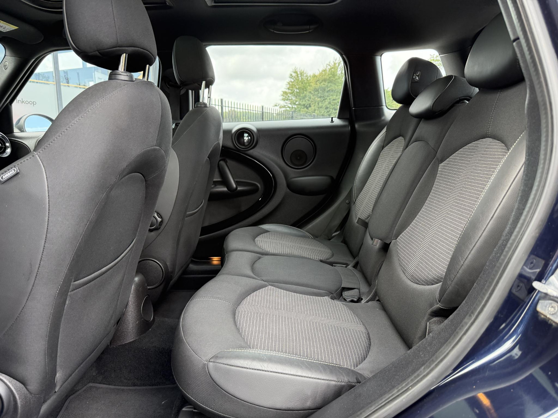 MINI Countryman 1.6 One Business Line Carplay,Pano,Navi,Pdc,Airco,Cruise,Lm velgen,6 Bak,98pk,Apk tot 03-2027