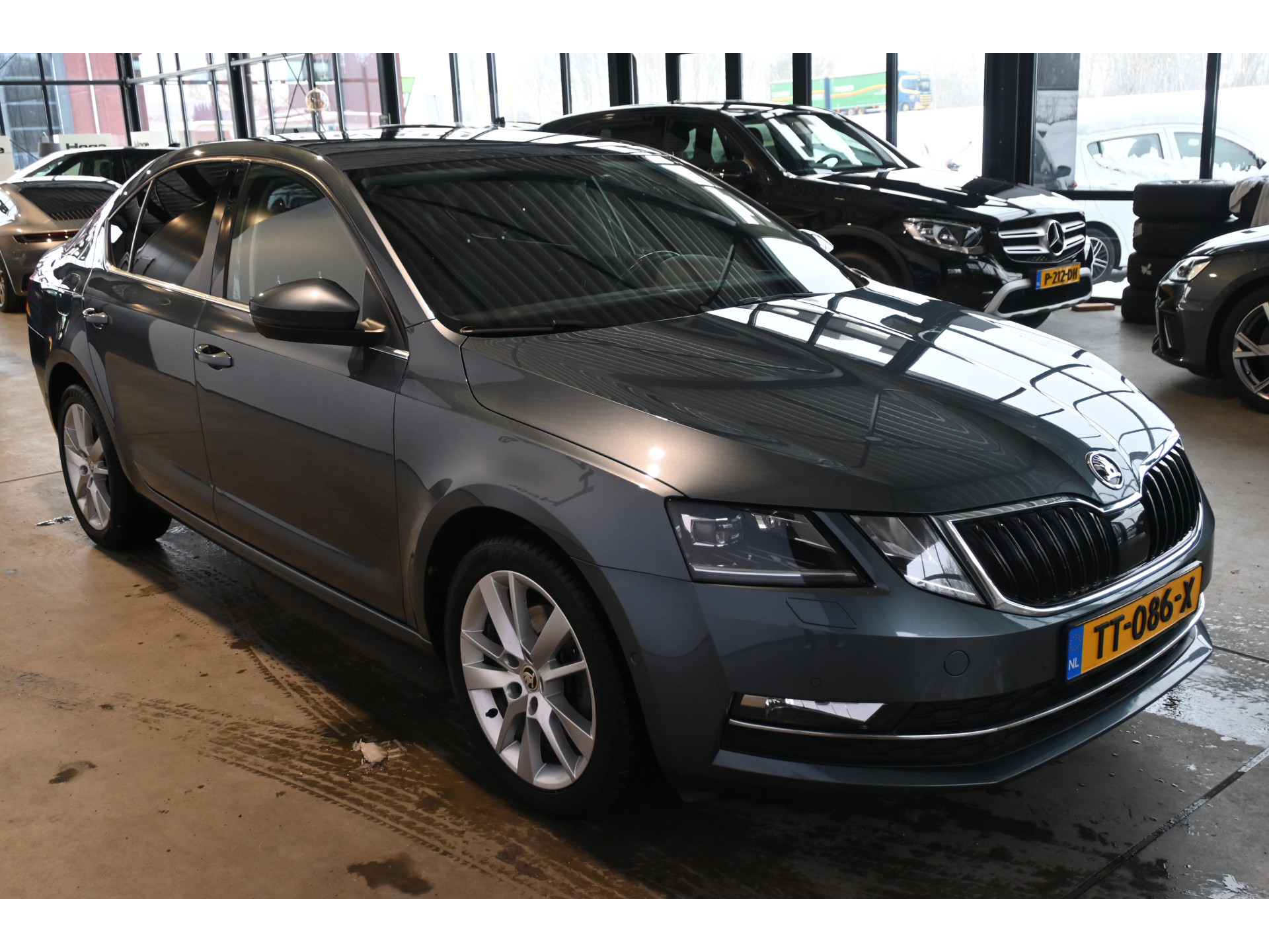 ŠKODA Octavia 1.0 TSI Greentech Style Business Automaat Navigatie Carplay Stoelverwarming Inruil Mogelijk!