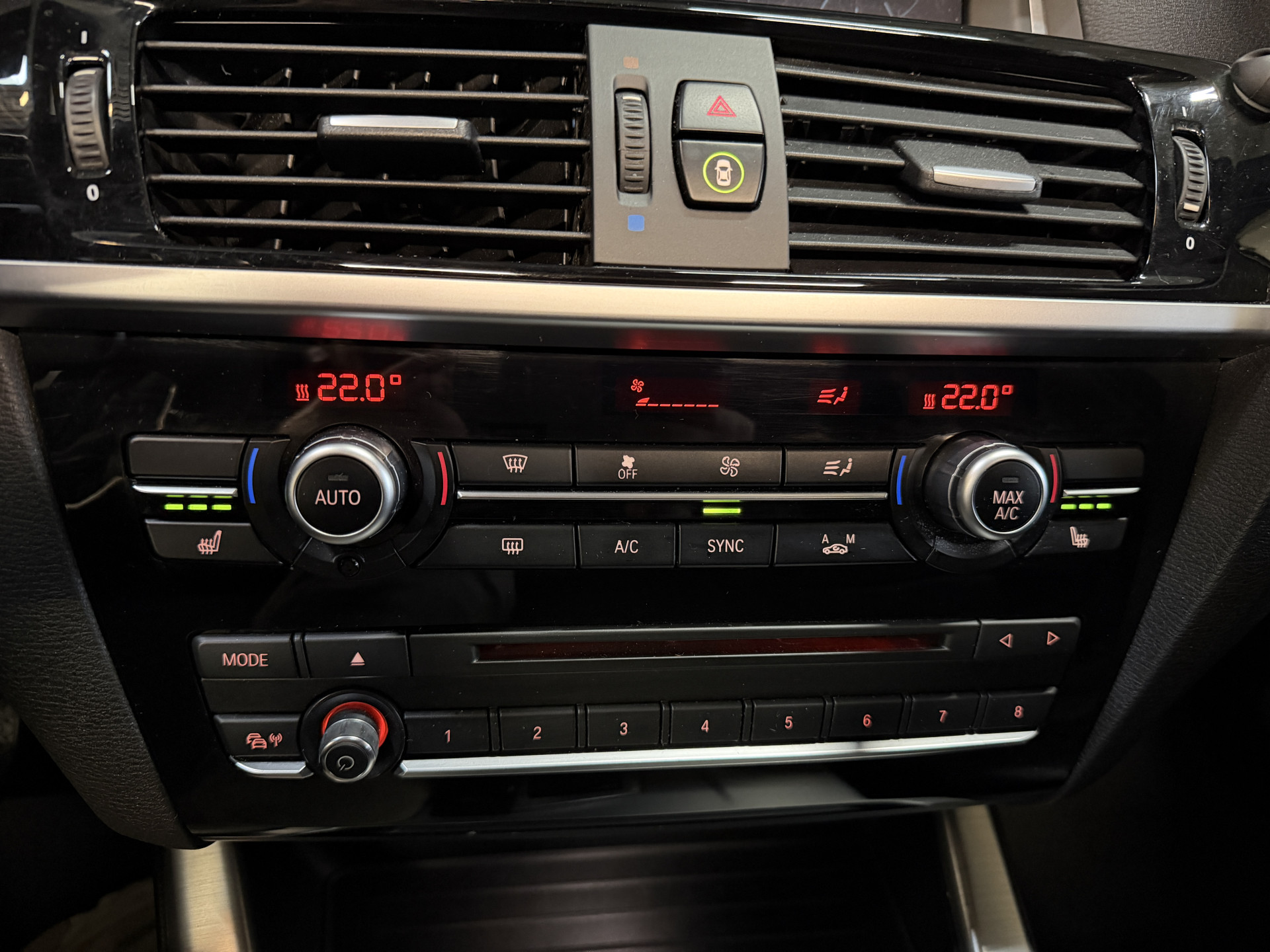 BMW X3 xDrive20i M-Sport Centennial High Executive | Panoramadak | Head-Up | Lederen sportstoelen | 20'' LMV